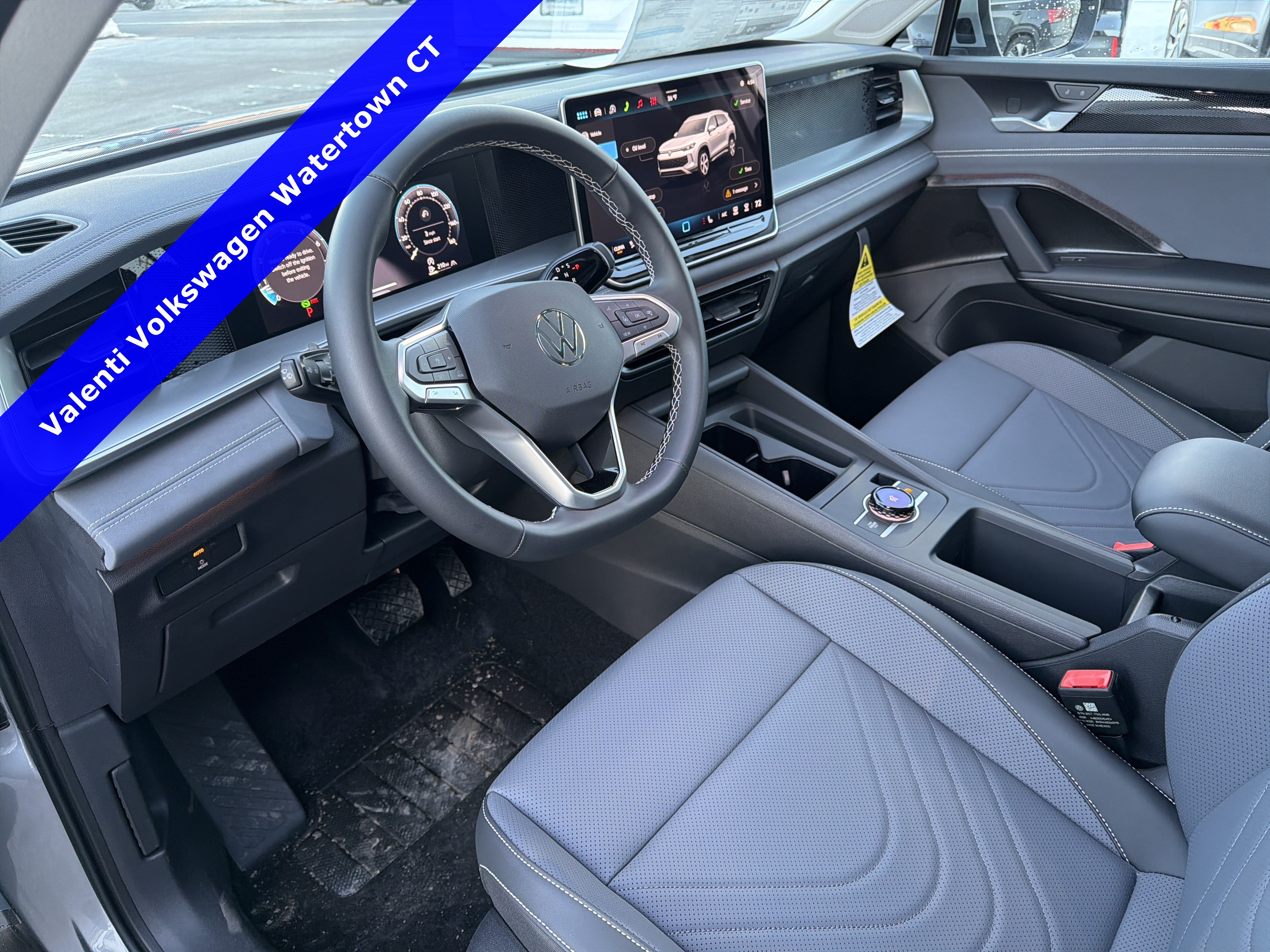 2026 Volkswagen Tiguan SE - Photo 14