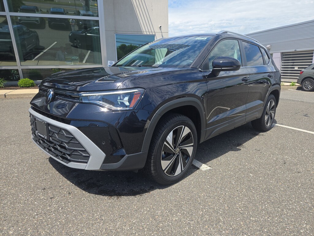 Certified 2025 Volkswagen Taos SE SUV