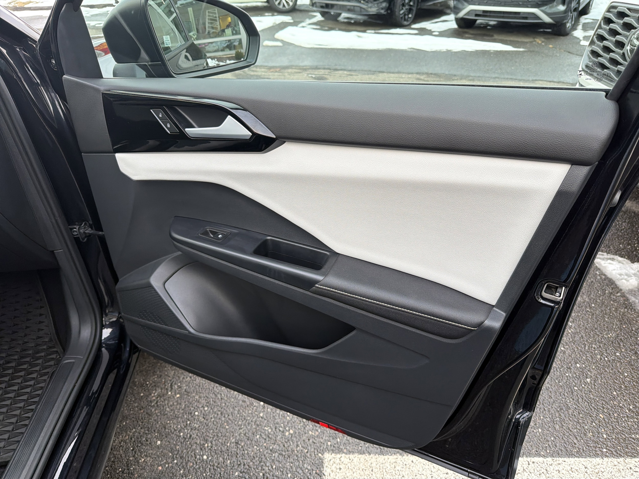 2025 Volkswagen Taos S - Photo 20