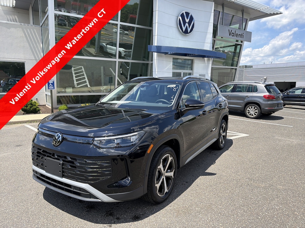 New 2026 Volkswagen Tiguan SE SE 4MOTION