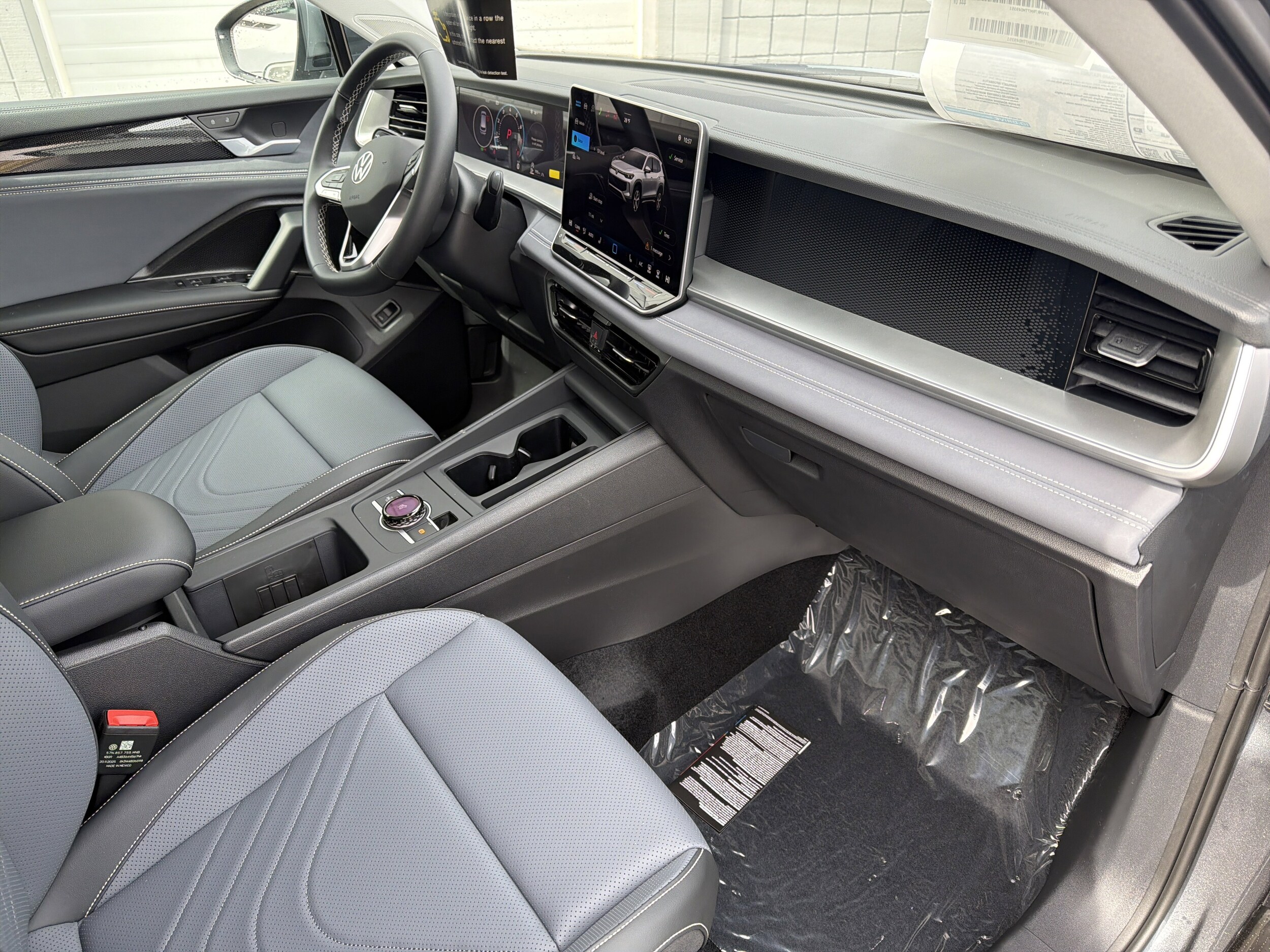 2026 Volkswagen Tiguan SE - Photo 19