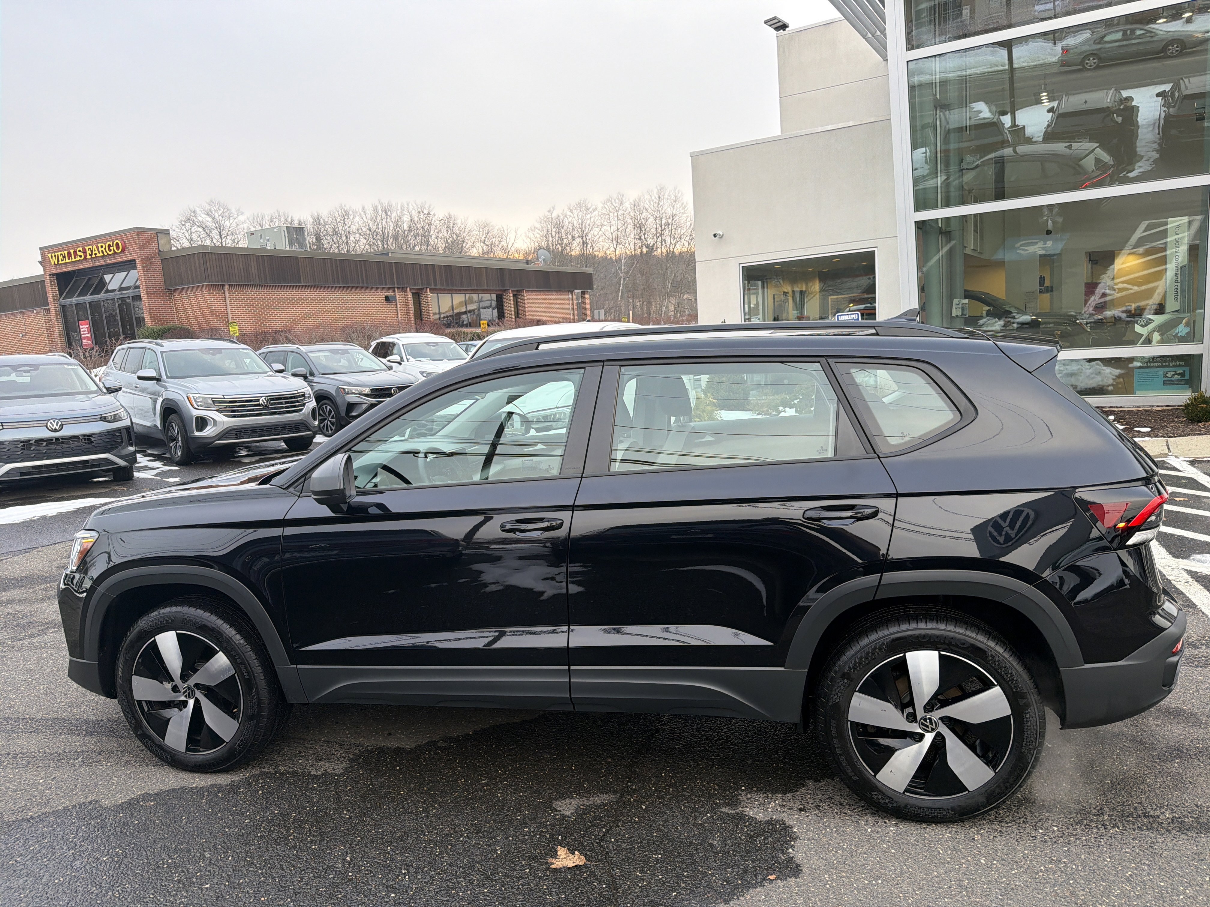 2025 Volkswagen Taos S - Photo 7
