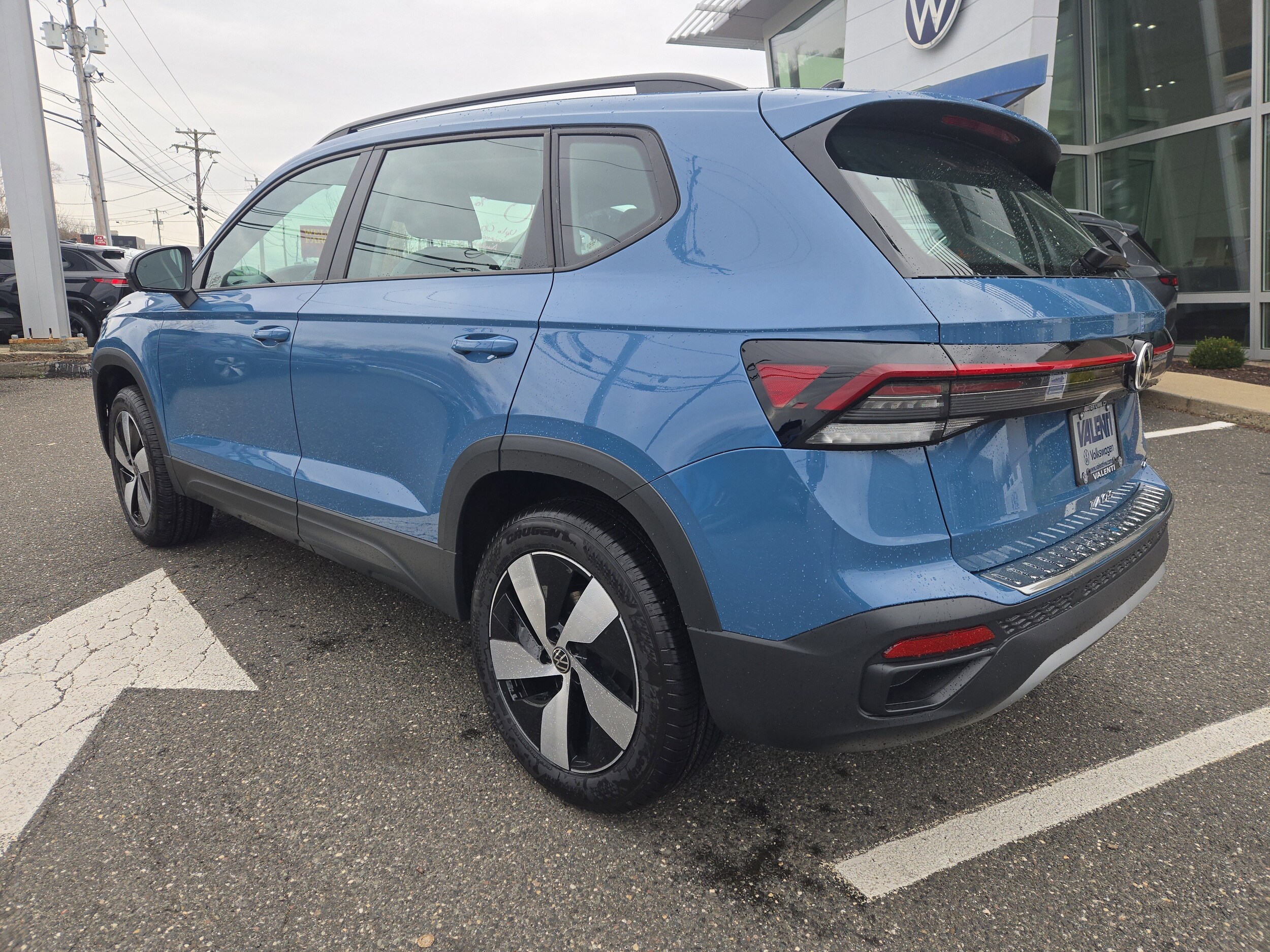 2025 Volkswagen Taos S photo 4