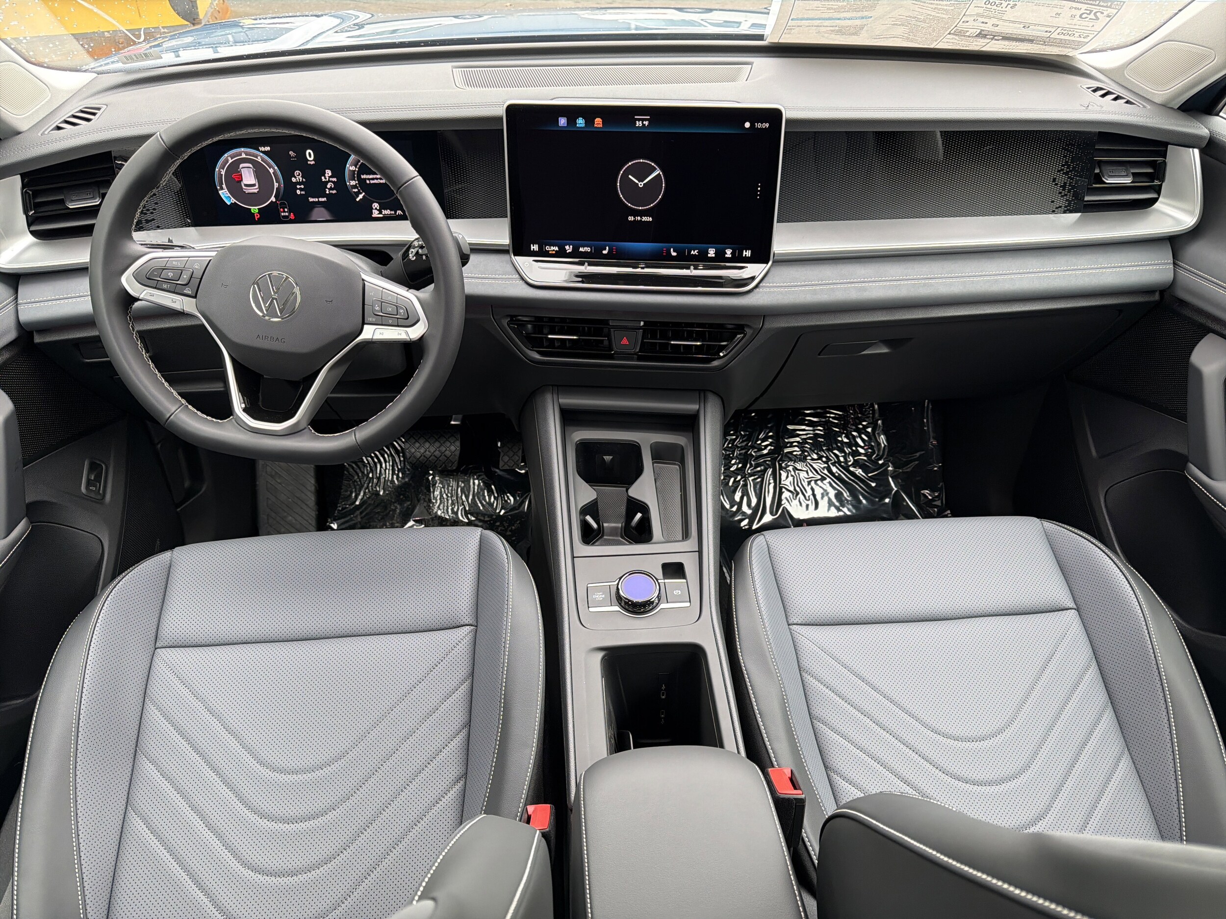 2026 Volkswagen Tiguan SE - Photo 14