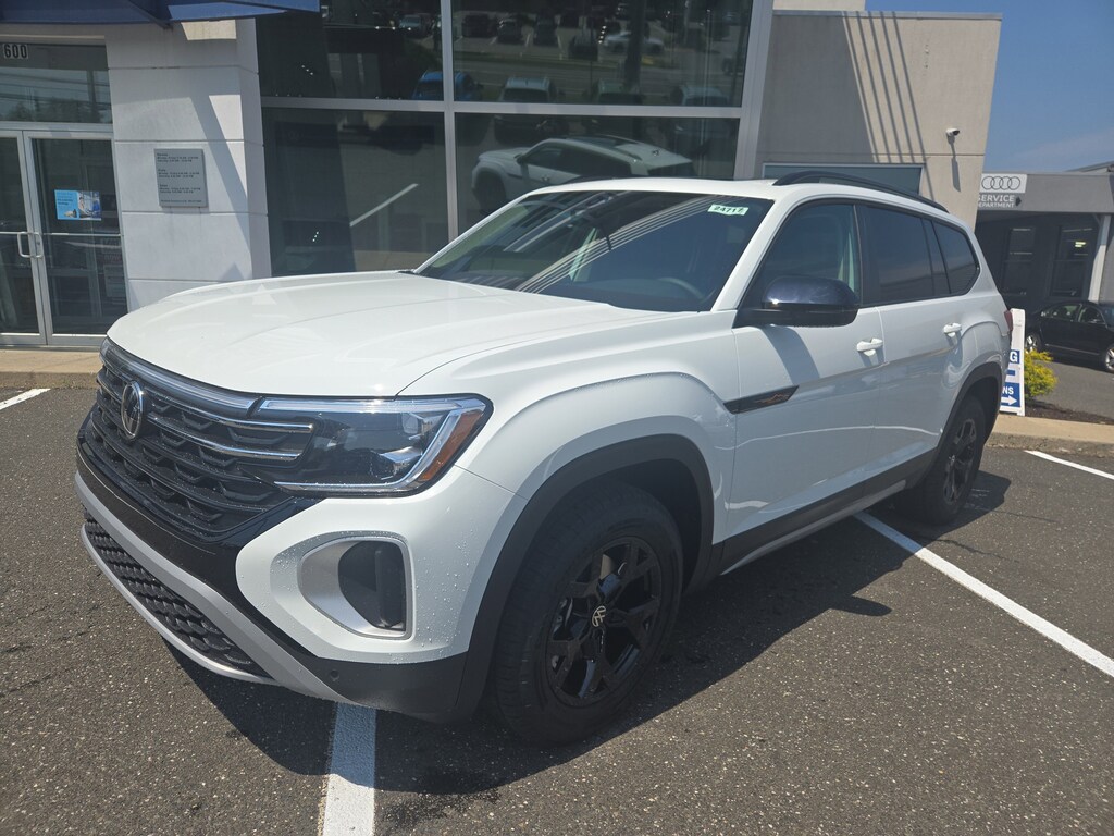 New 2025 Volkswagen Atlas 2.0T Peak Edition 2.0T Peak Edition 4MOTION