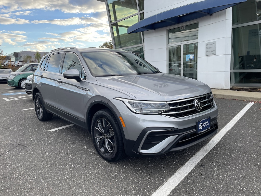 Certified 2022 Volkswagen Tiguan SE SUV