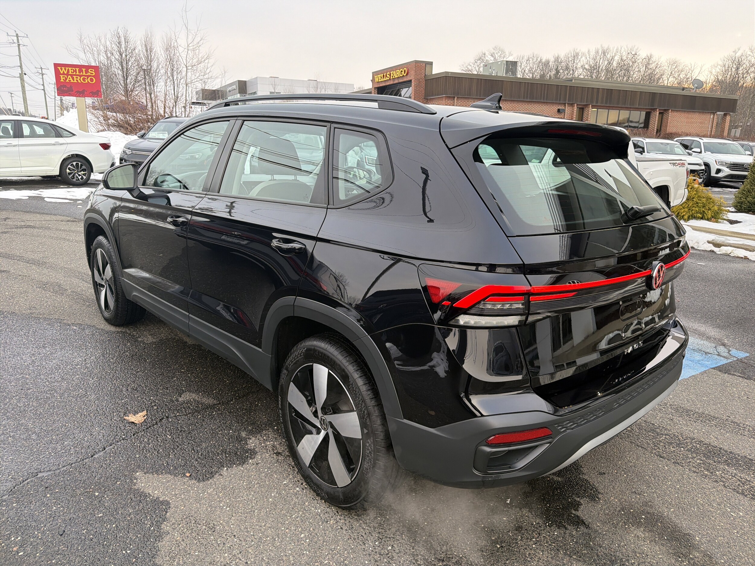 2025 Volkswagen Taos S - Photo 14