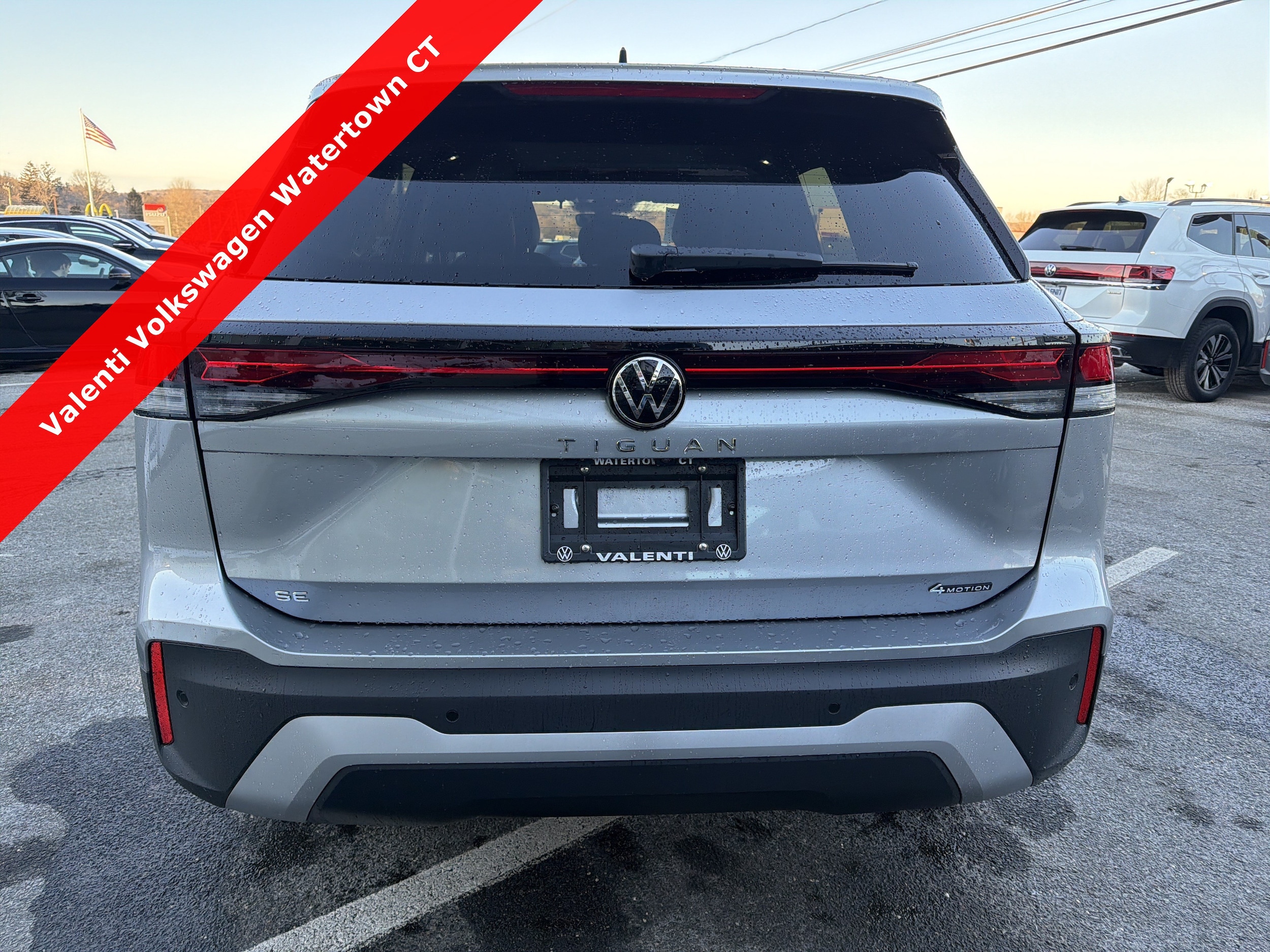 2026 Volkswagen Tiguan SE - Photo 8