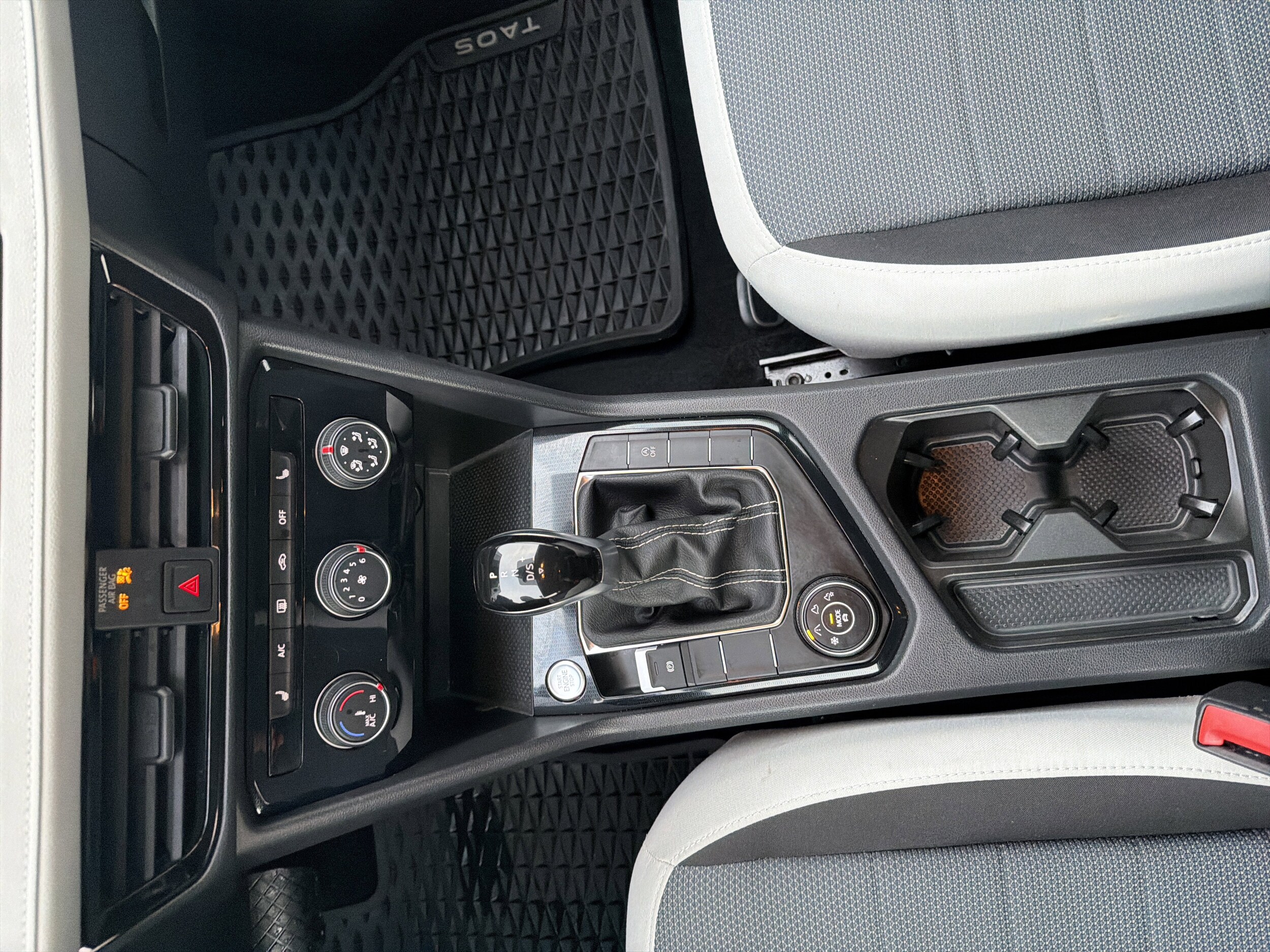 2025 Volkswagen Taos S - Photo 10