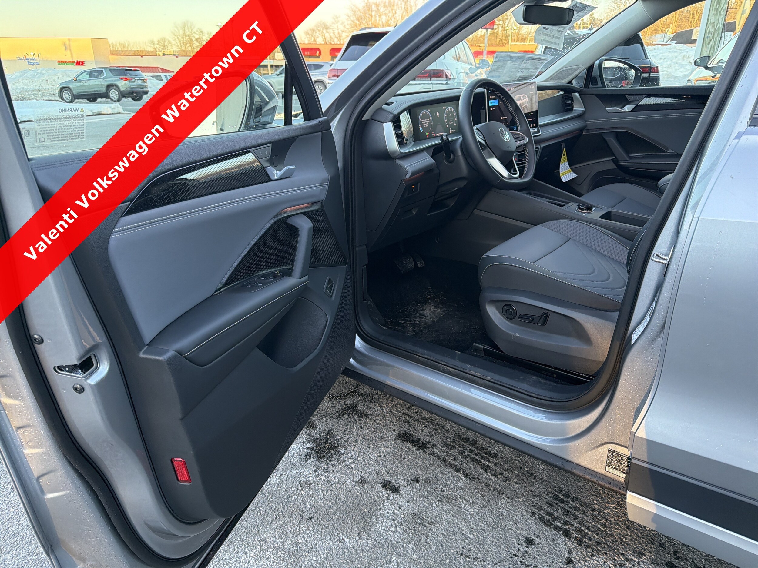 2026 Volkswagen Tiguan SE - Photo 20