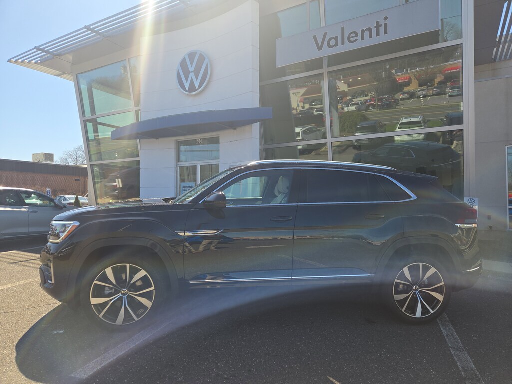 New 2025 Volkswagen Atlas Cross Sport 2.0T SEL Premium R-Line 2.0T SEL Premium R-Line 4MOTION
