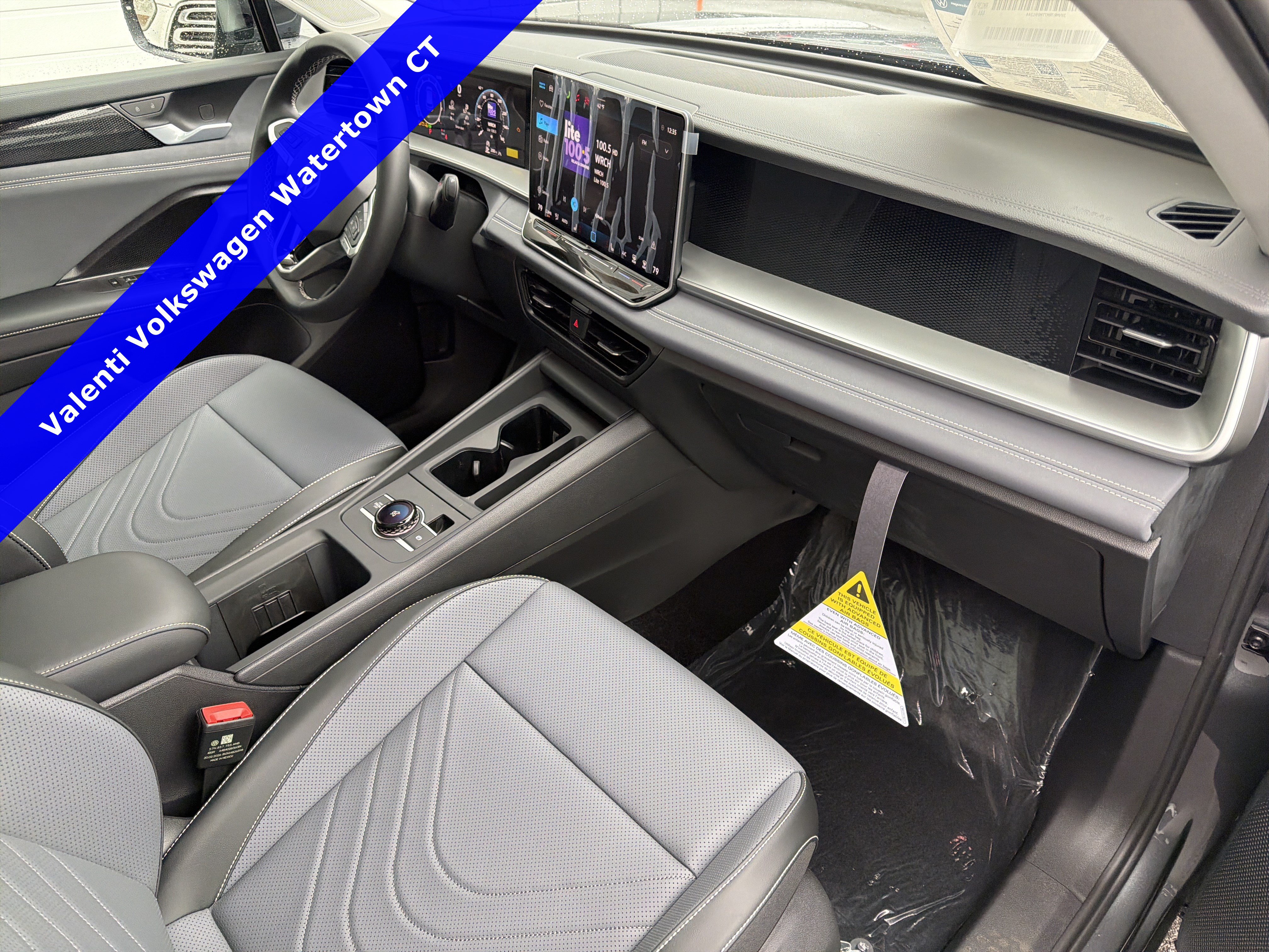 2026 Volkswagen Tiguan SE - Photo 13