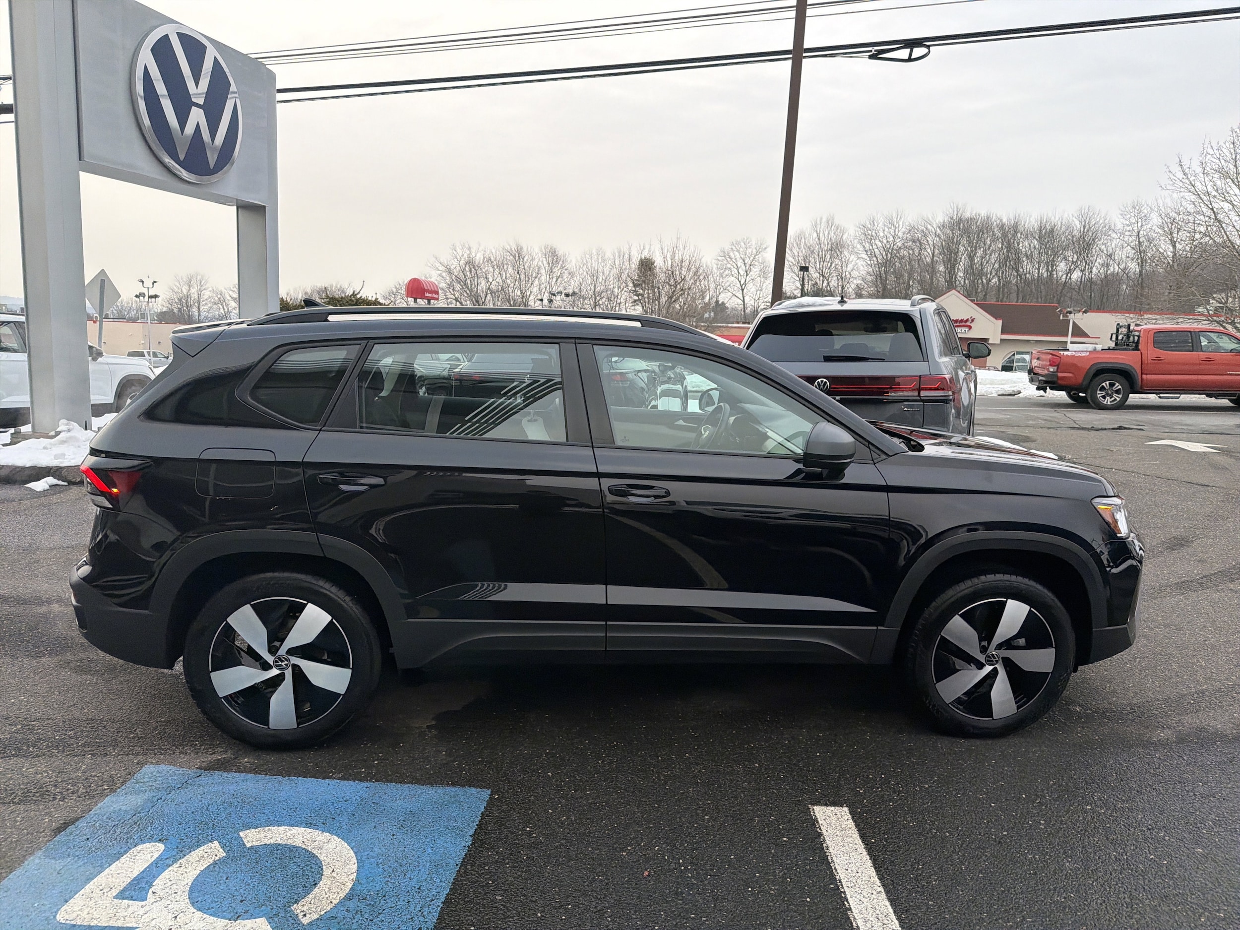 2025 Volkswagen Taos S - Photo 18