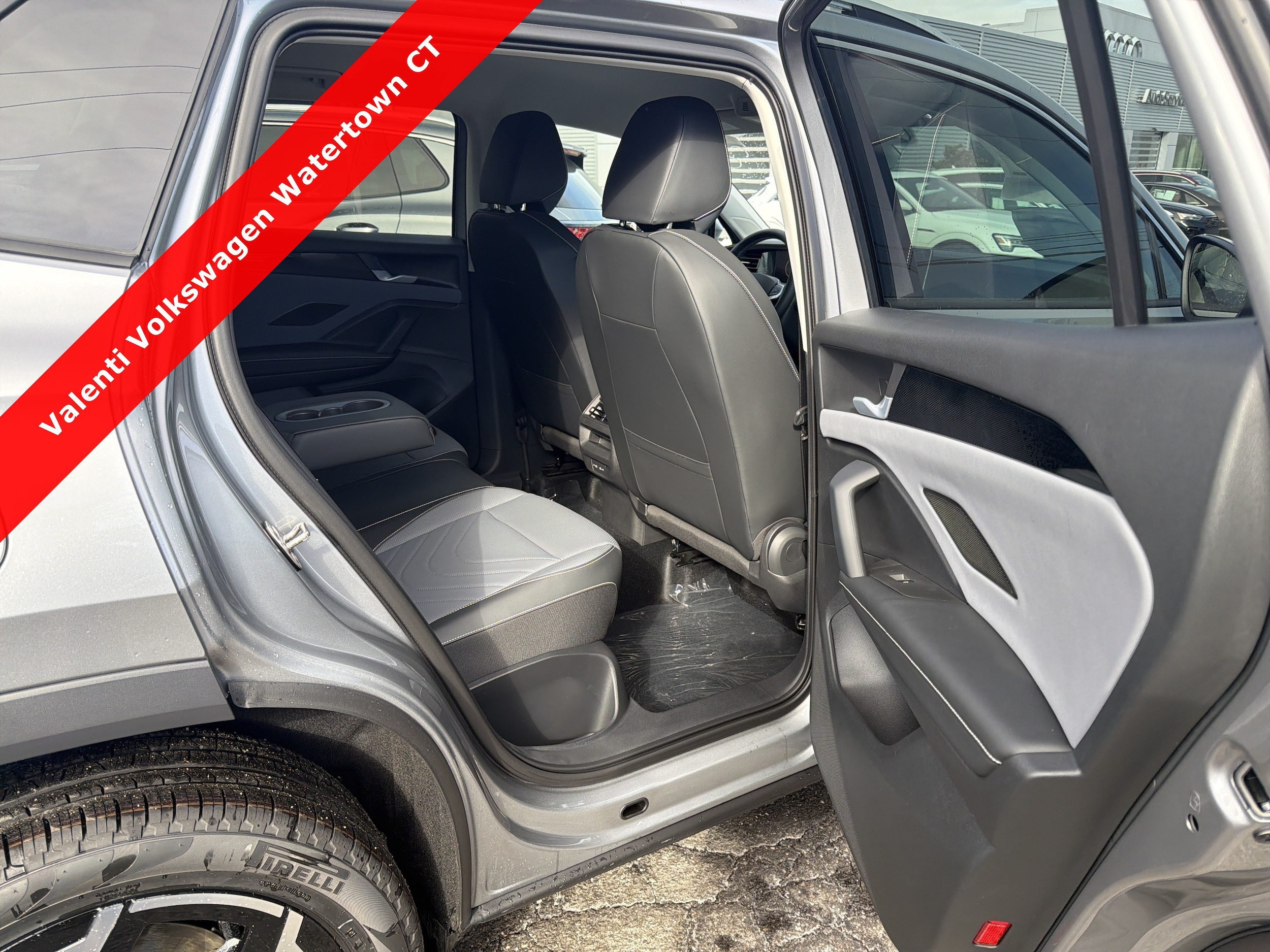 2026 Volkswagen Tiguan SE - Photo 24