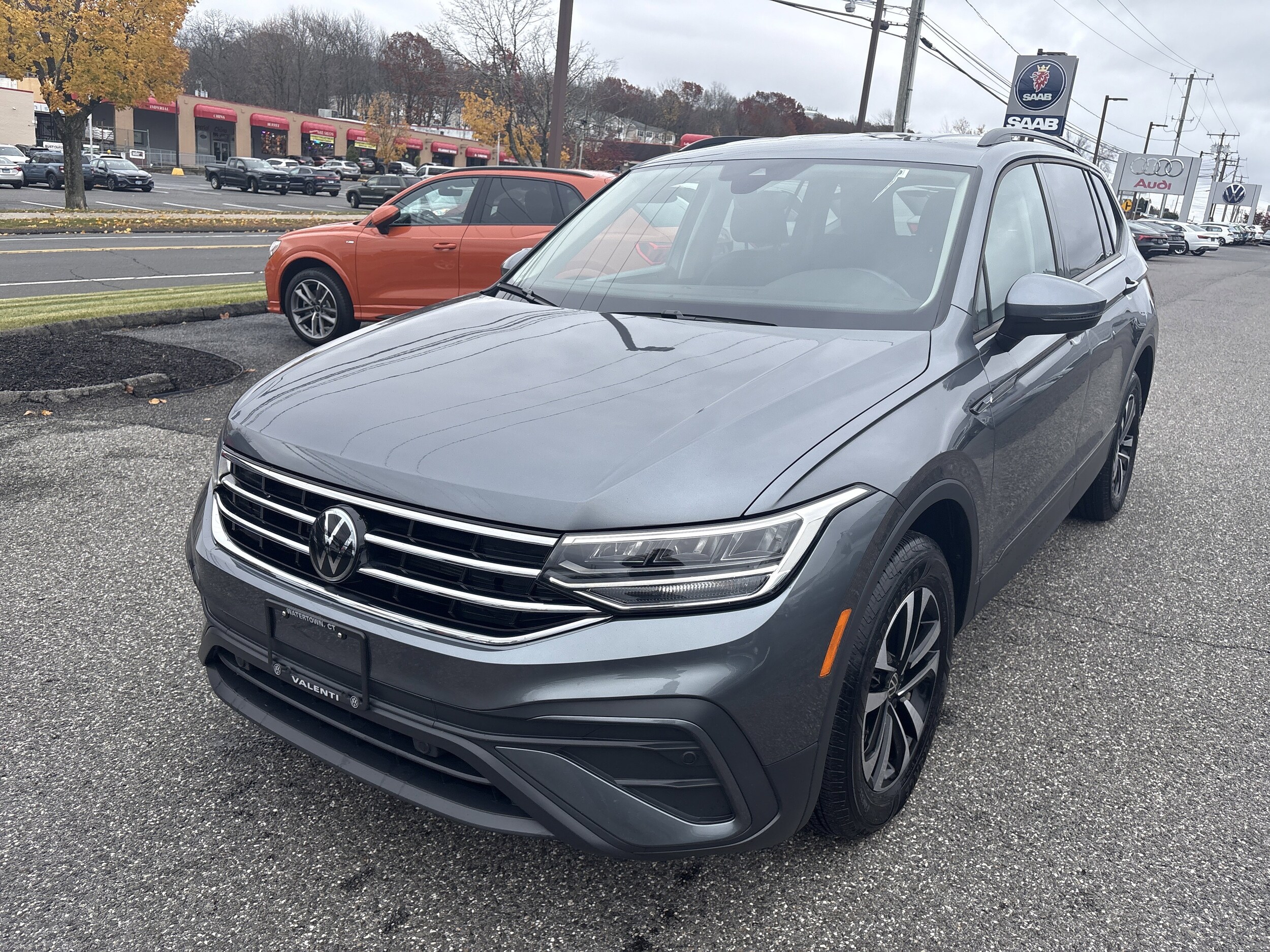2024 Volkswagen Tiguan S photo 2
