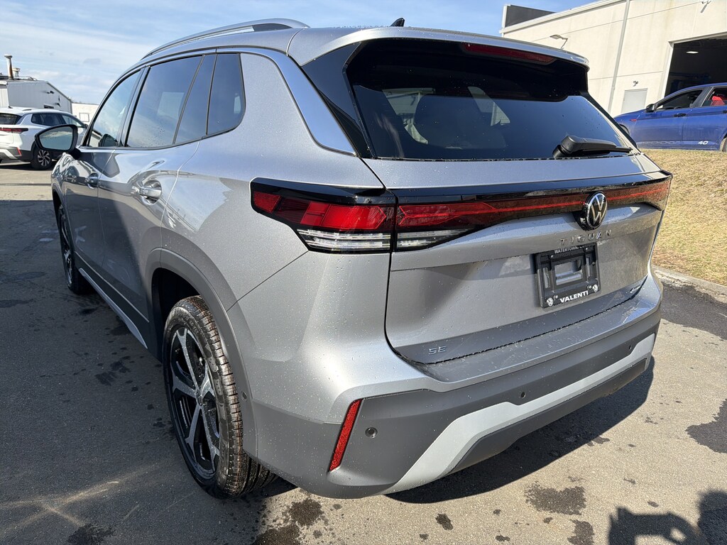 New 2026 Volkswagen Tiguan SE SE 4MOTION