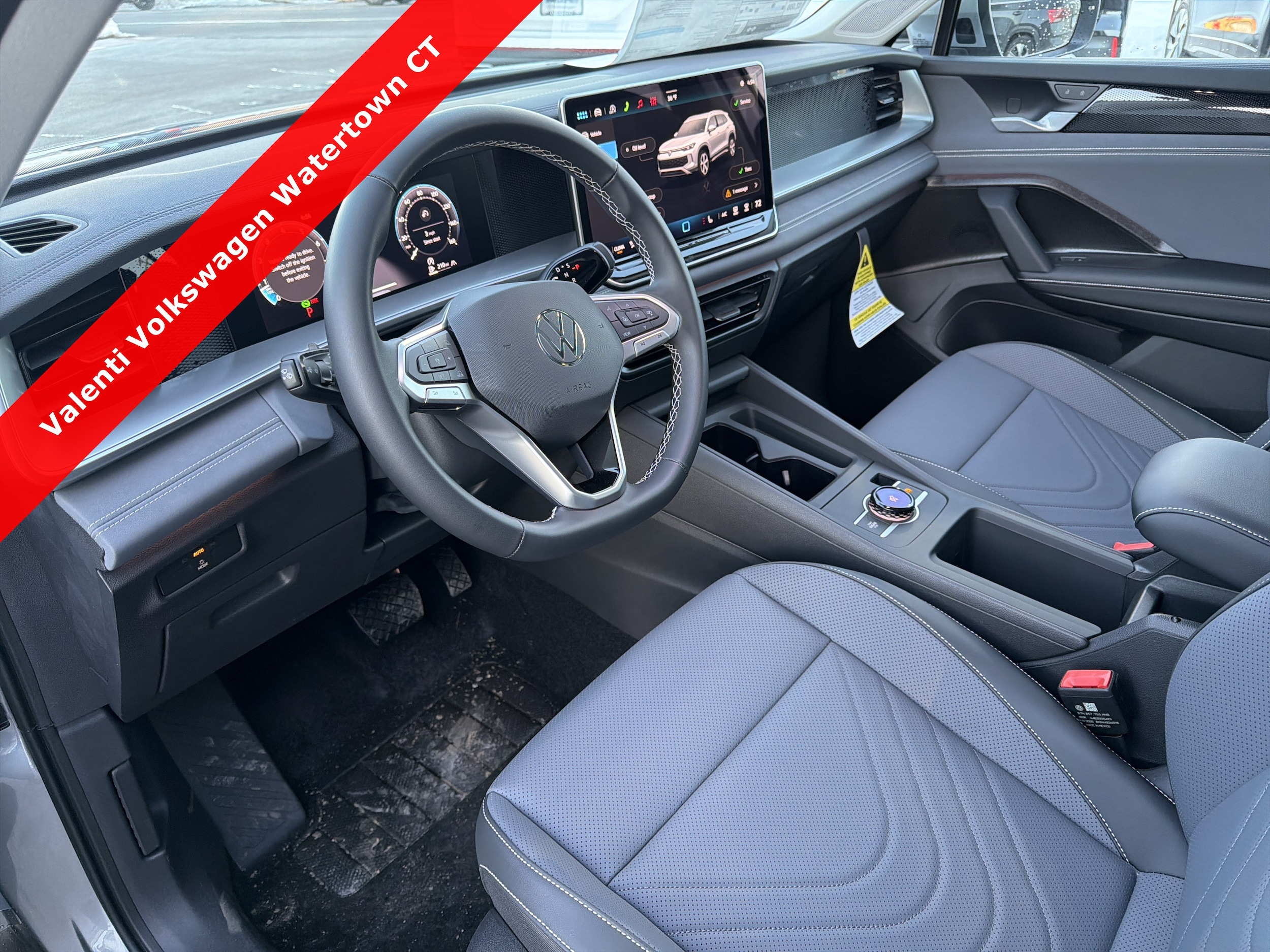 2026 Volkswagen Tiguan SE - Photo 13