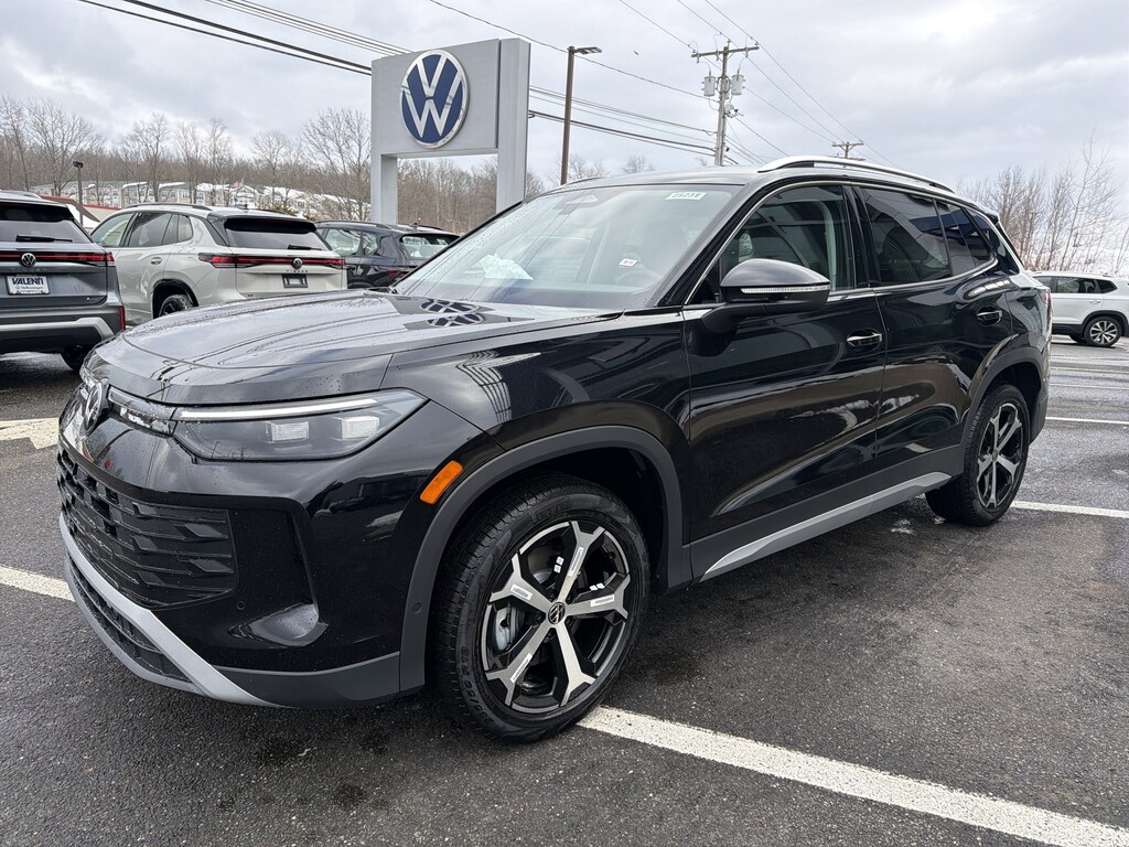 New 2026 Volkswagen Tiguan SE 2.0T SE 4MOTION