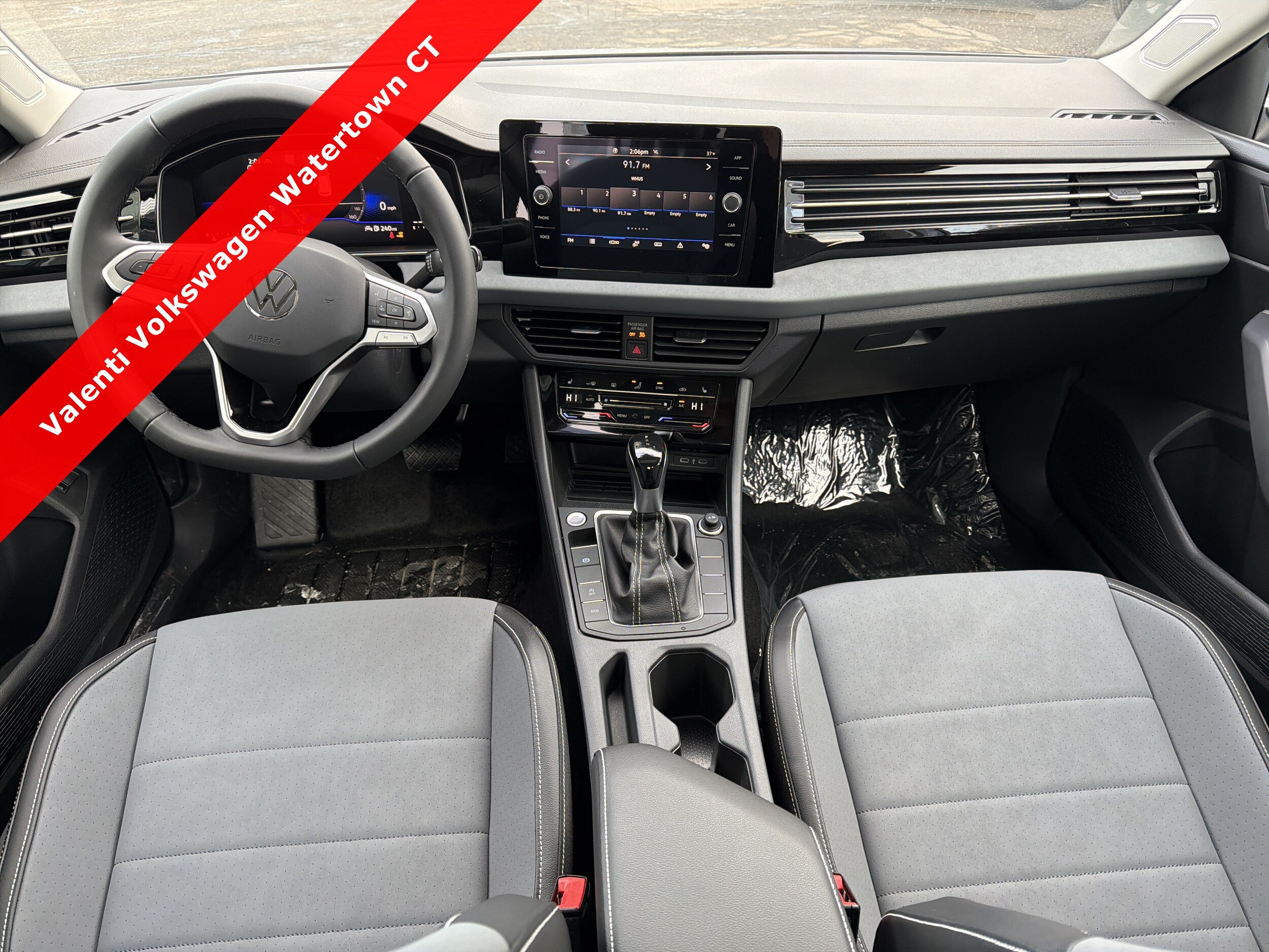 2026 Volkswagen Jetta SE - Photo 16