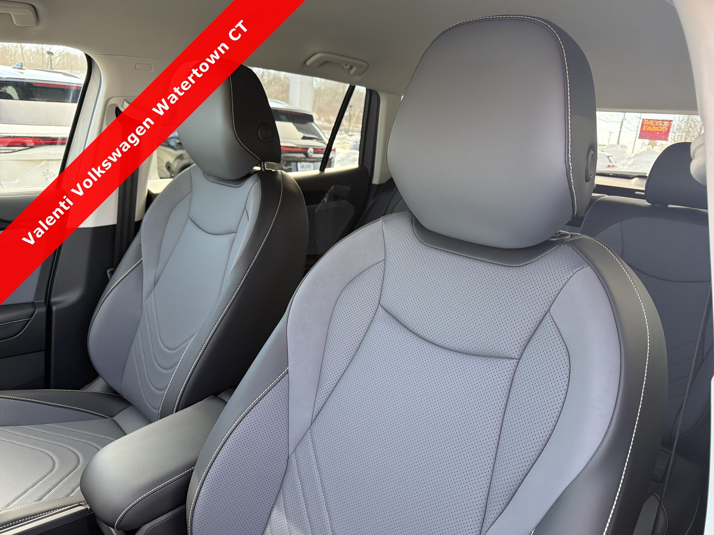 2026 Volkswagen Tiguan SE - Photo 21