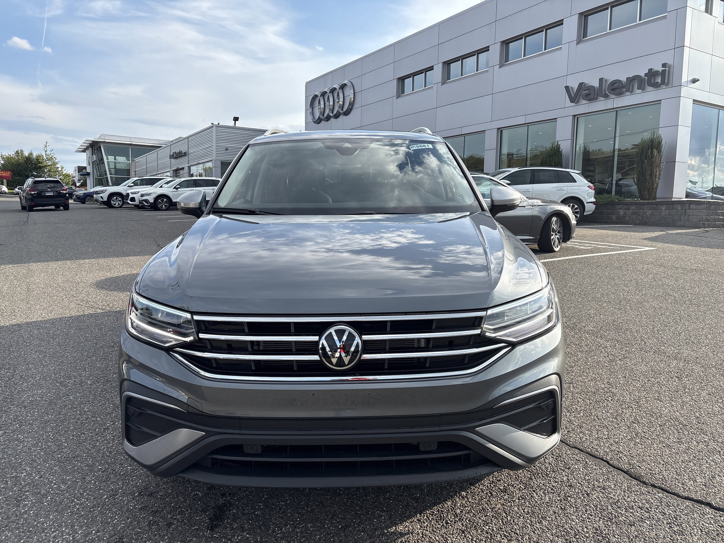 2024 Volkswagen Tiguan Wolfsburg Edition photo 2