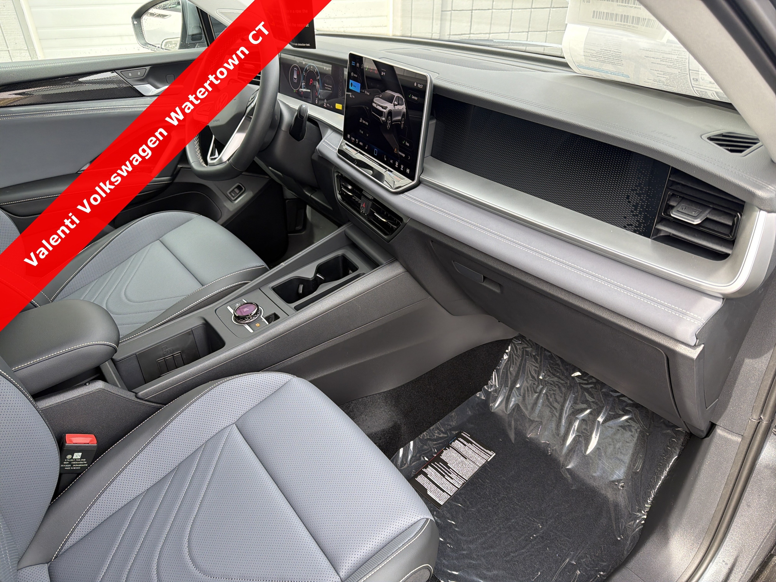 2026 Volkswagen Tiguan SE - Photo 19