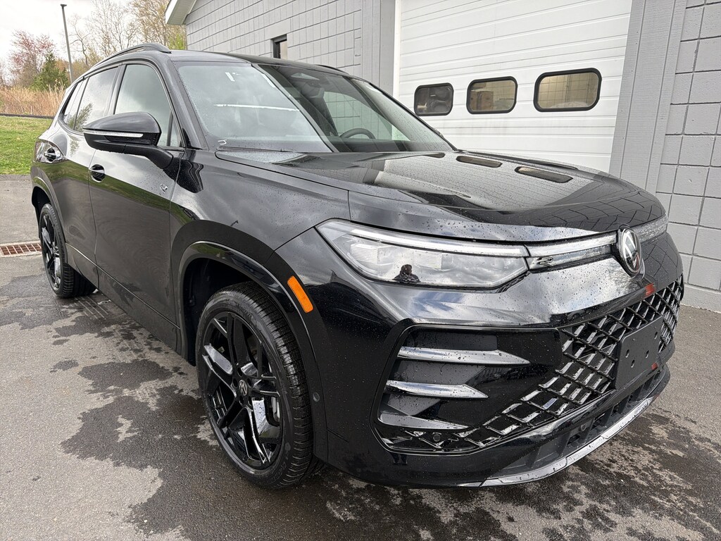 New 2026 Volkswagen Tiguan SE R-Line Black SE R-Line Black 4MOTION