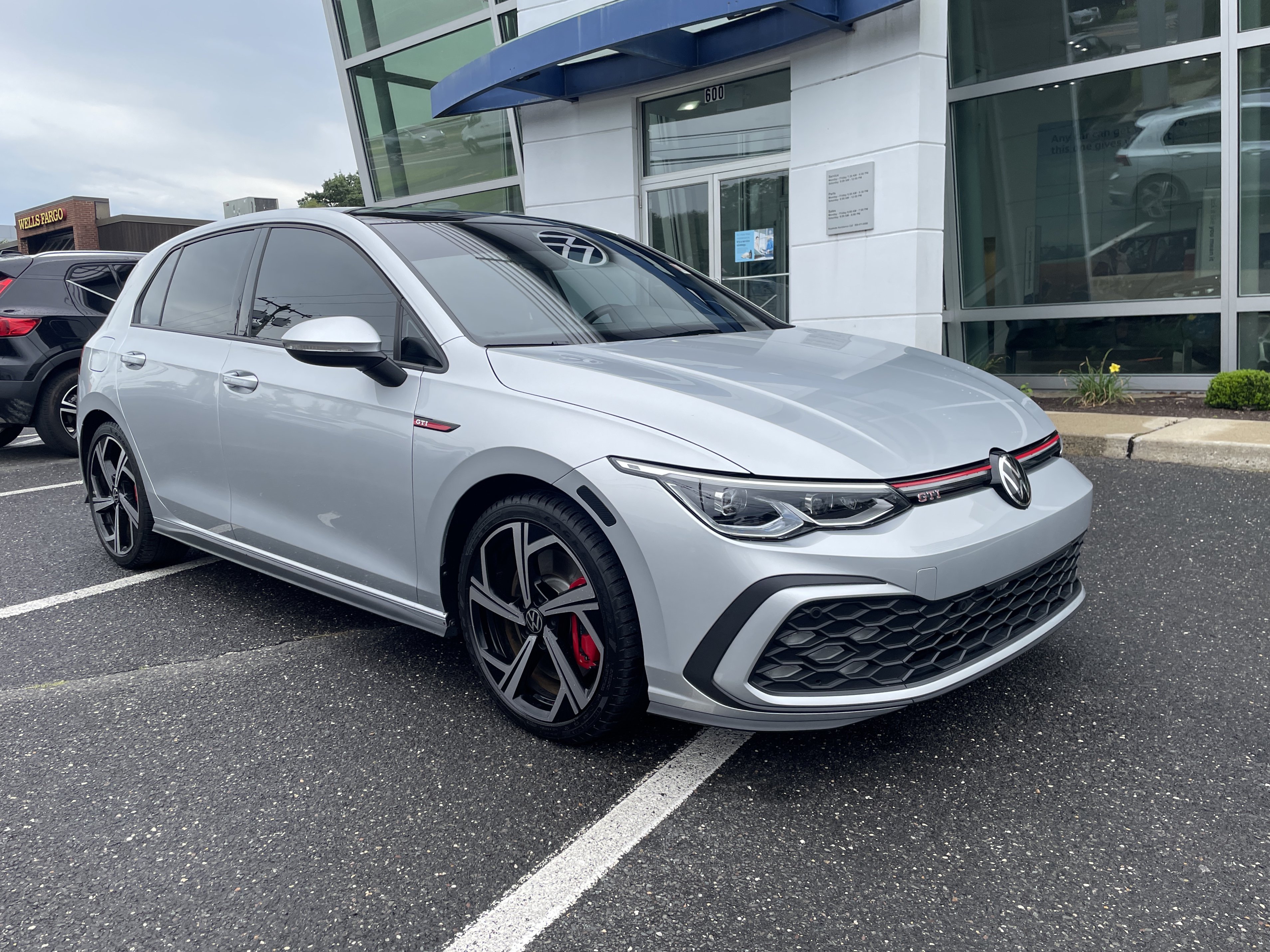 Certified 2024 Volkswagen Golf GTI SE Hatchback