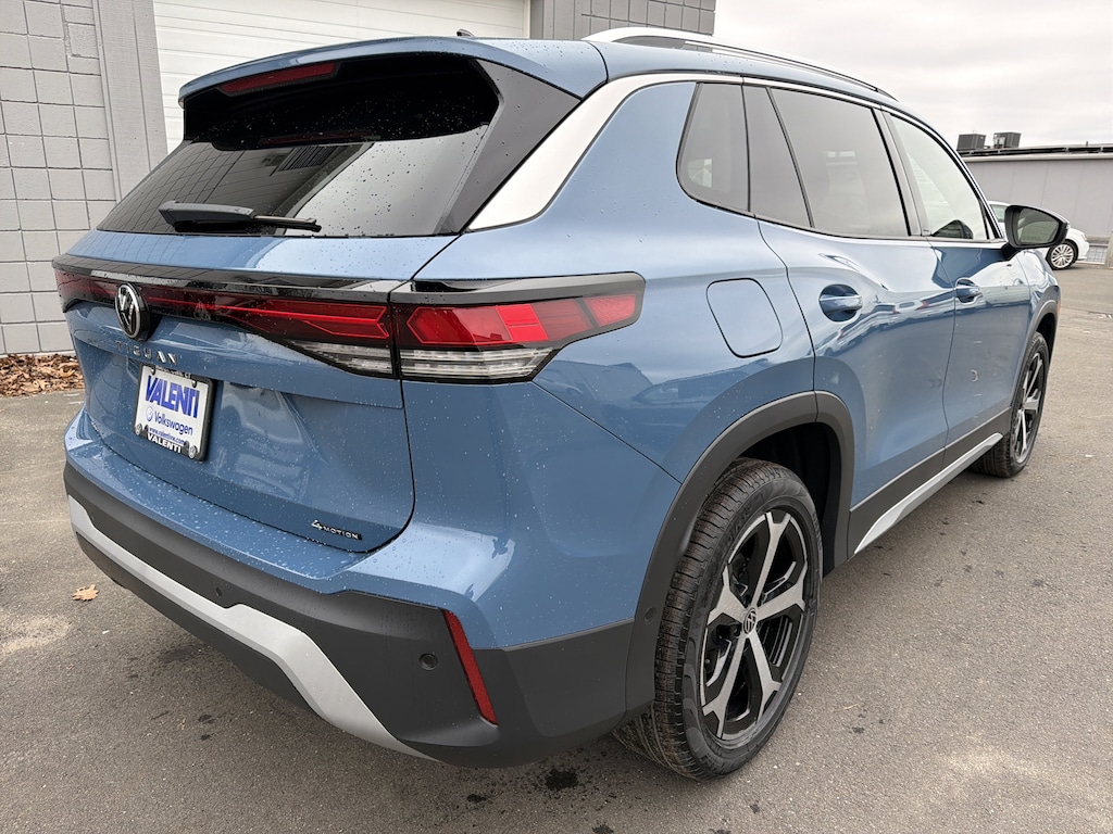 New 2026 Volkswagen Tiguan SE SE 4MOTION