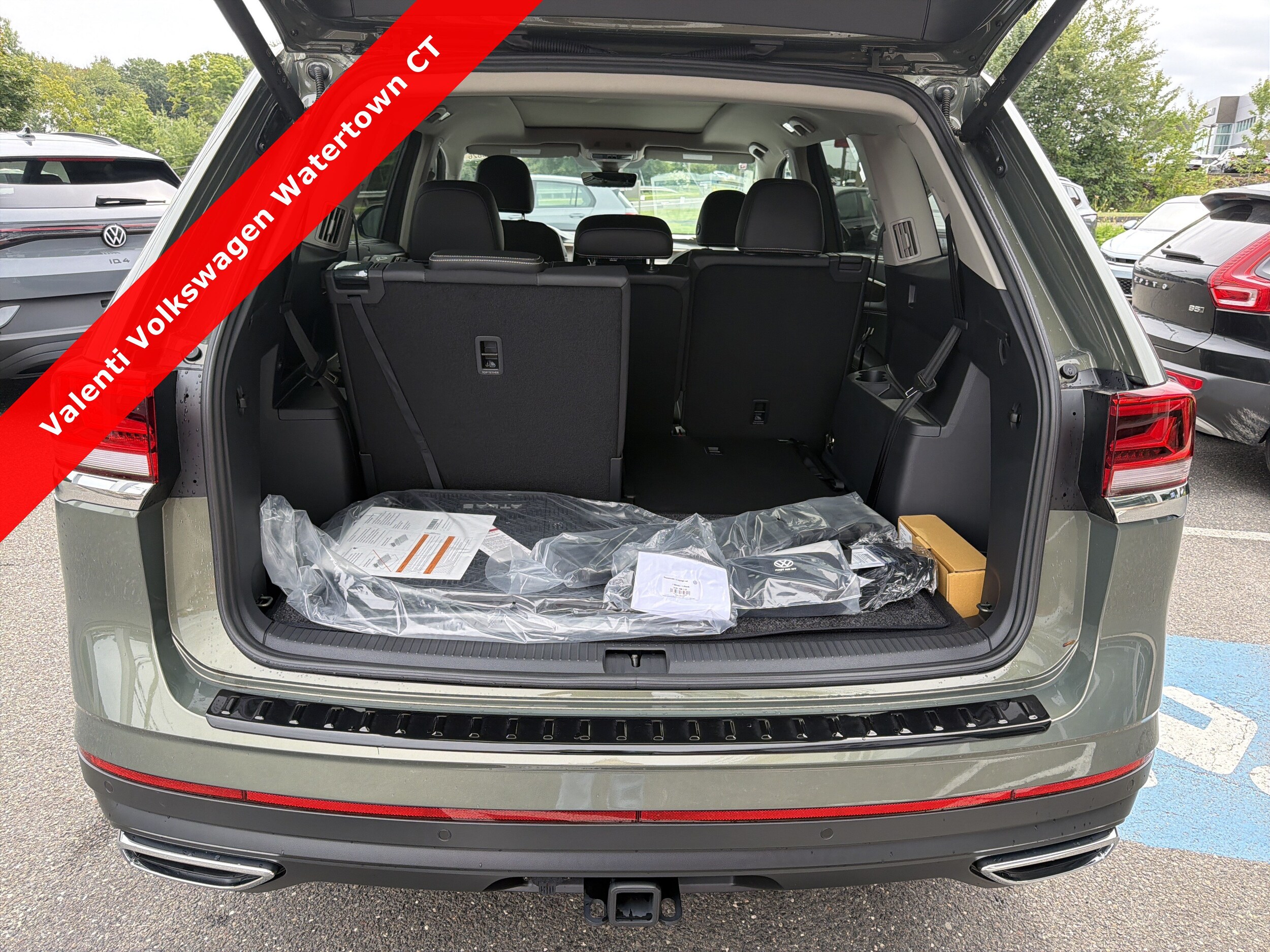 2026 Volkswagen Atlas SE w/Tech - Photo 6
