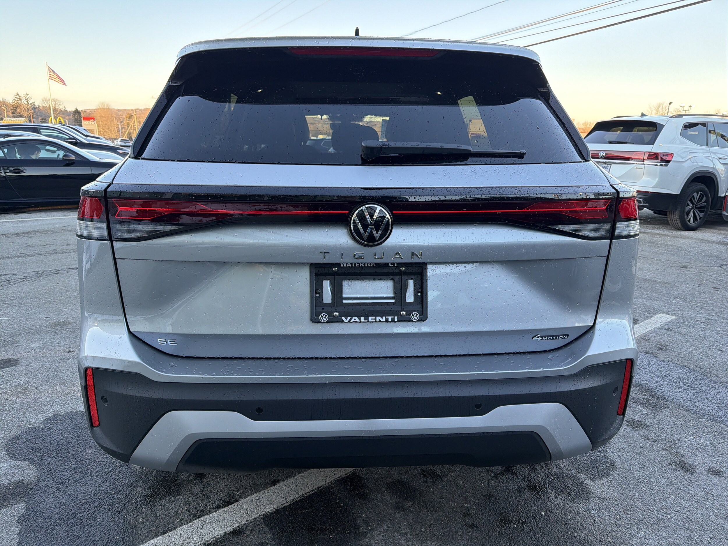 2026 Volkswagen Tiguan SE - Photo 9