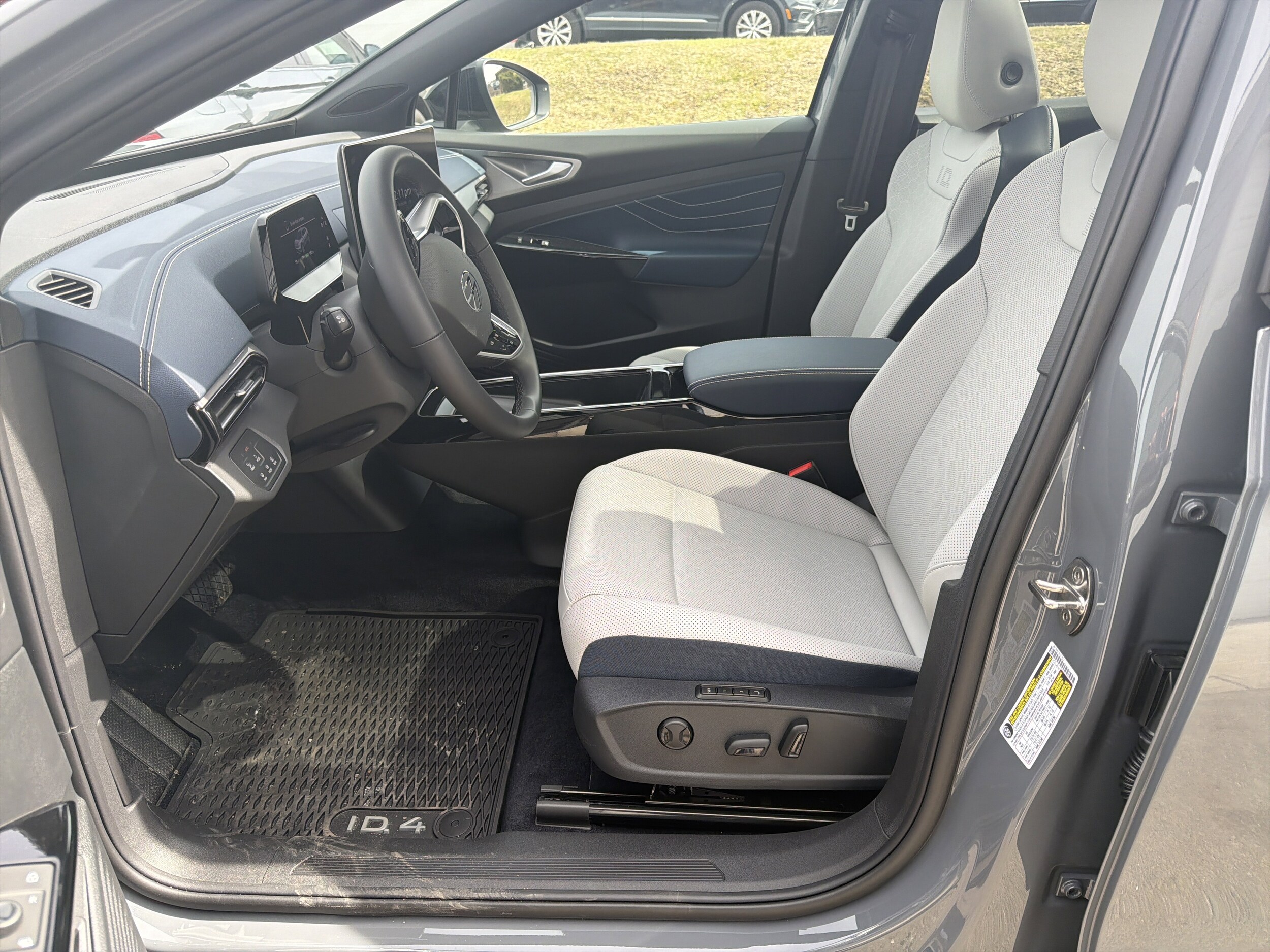 2025 Volkswagen ID.4 PRO S - Photo 10