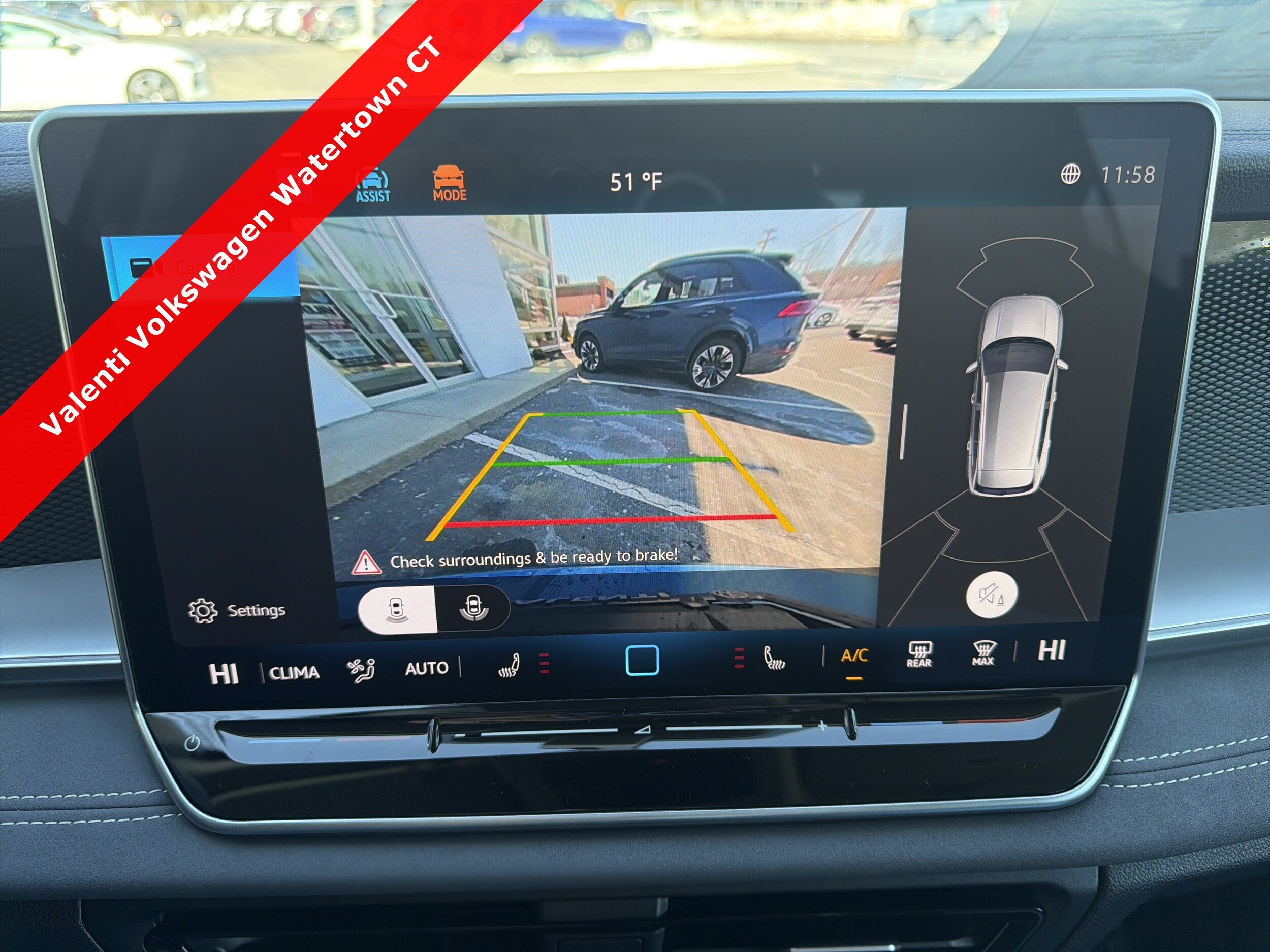 2026 Volkswagen Tiguan SE - Photo 23