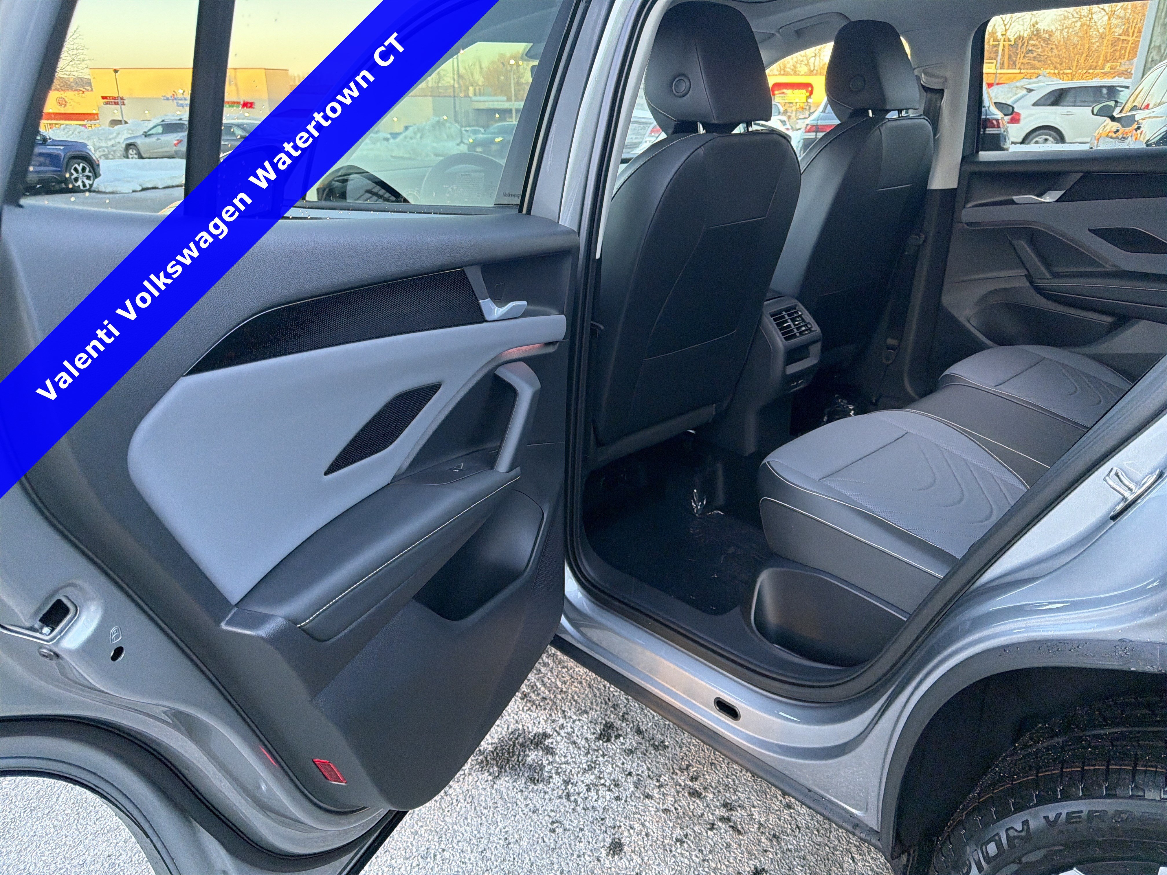 2026 Volkswagen Tiguan SE - Photo 21