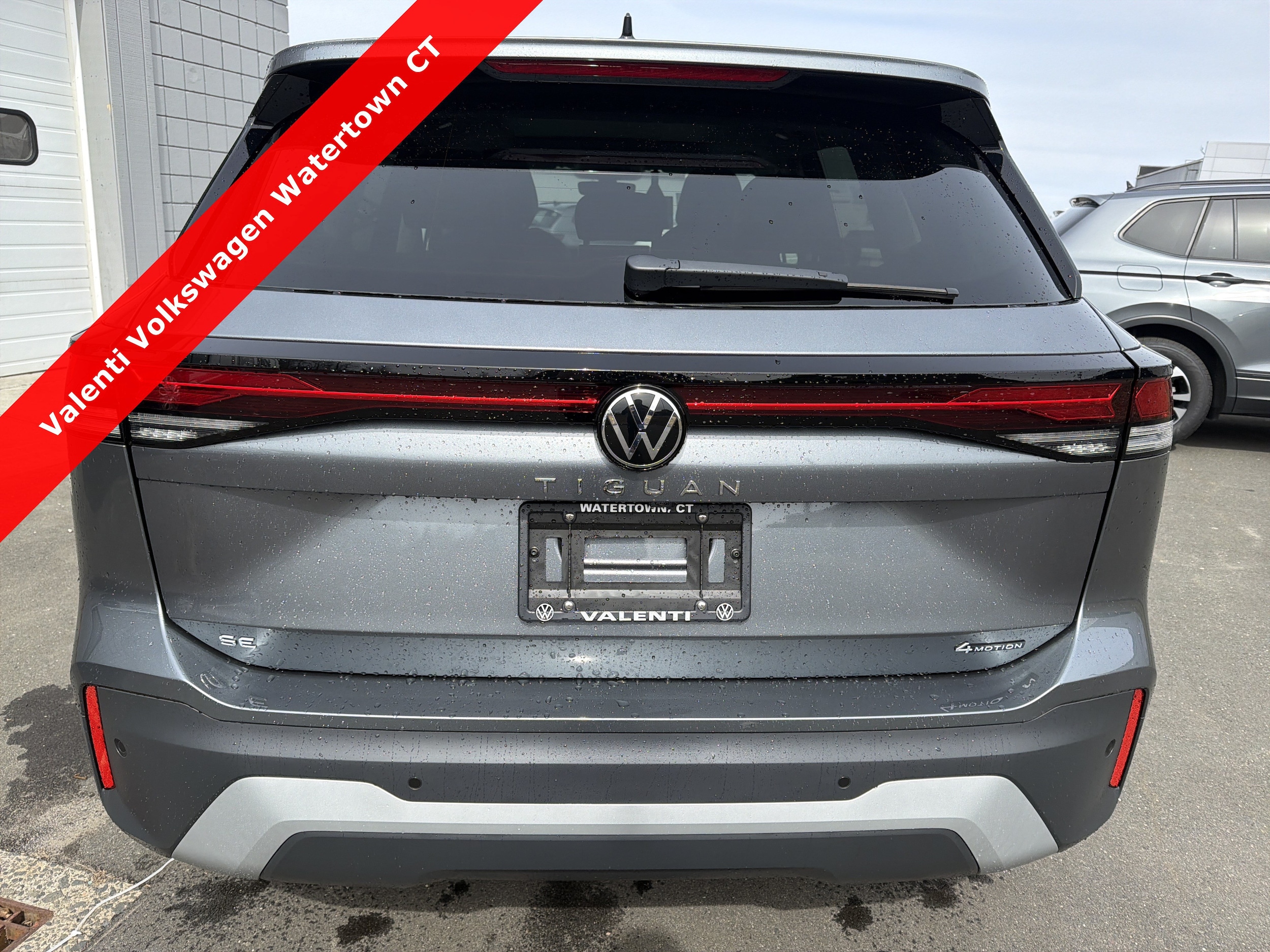2026 Volkswagen Tiguan SE - Photo 13