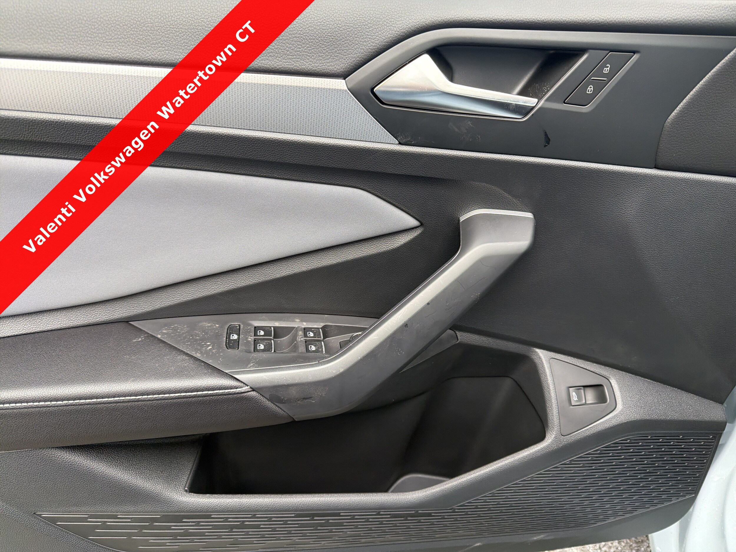 2026 Volkswagen Jetta SE - Photo 25