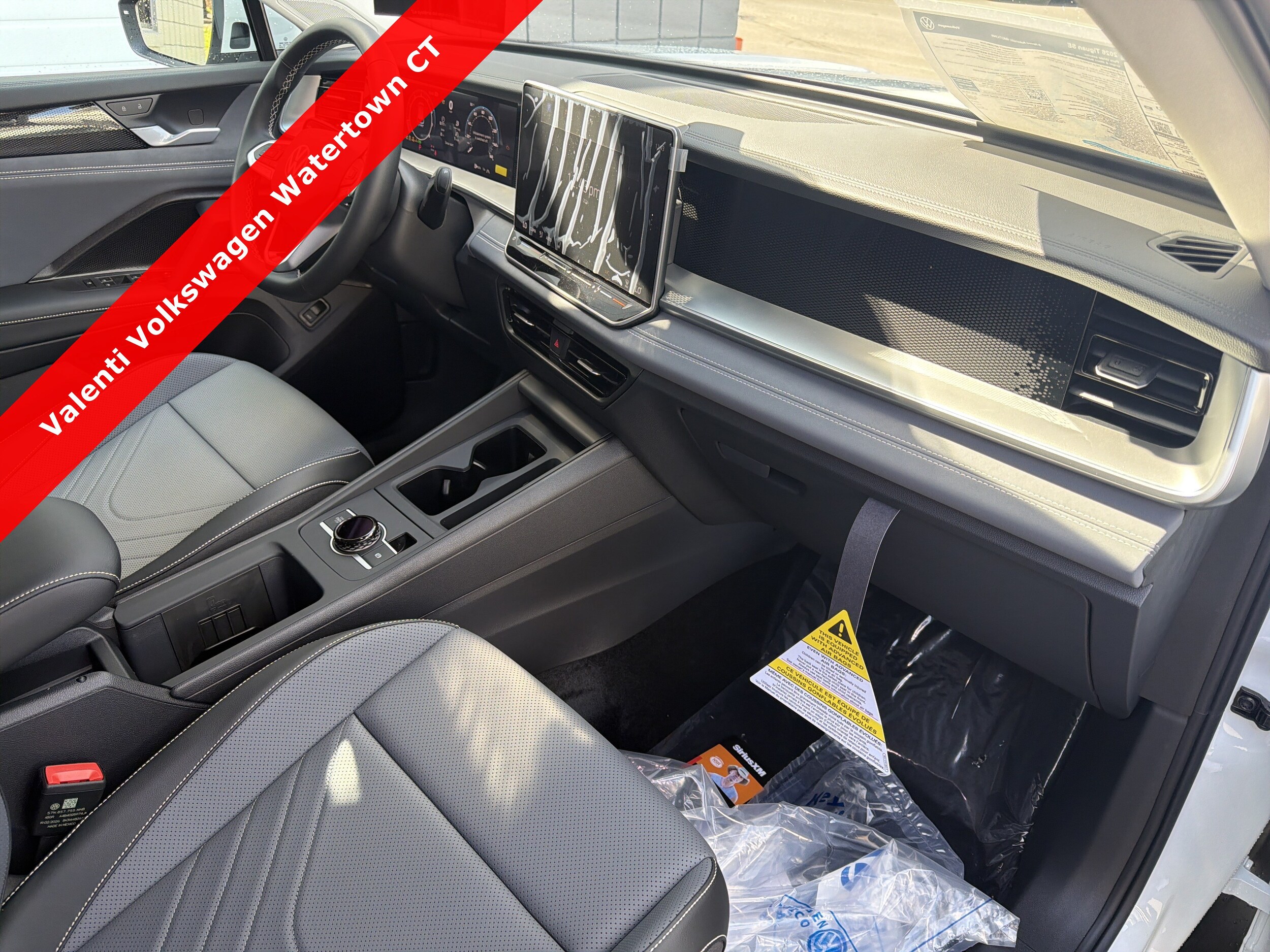 2026 Volkswagen Tiguan SE - Photo 18