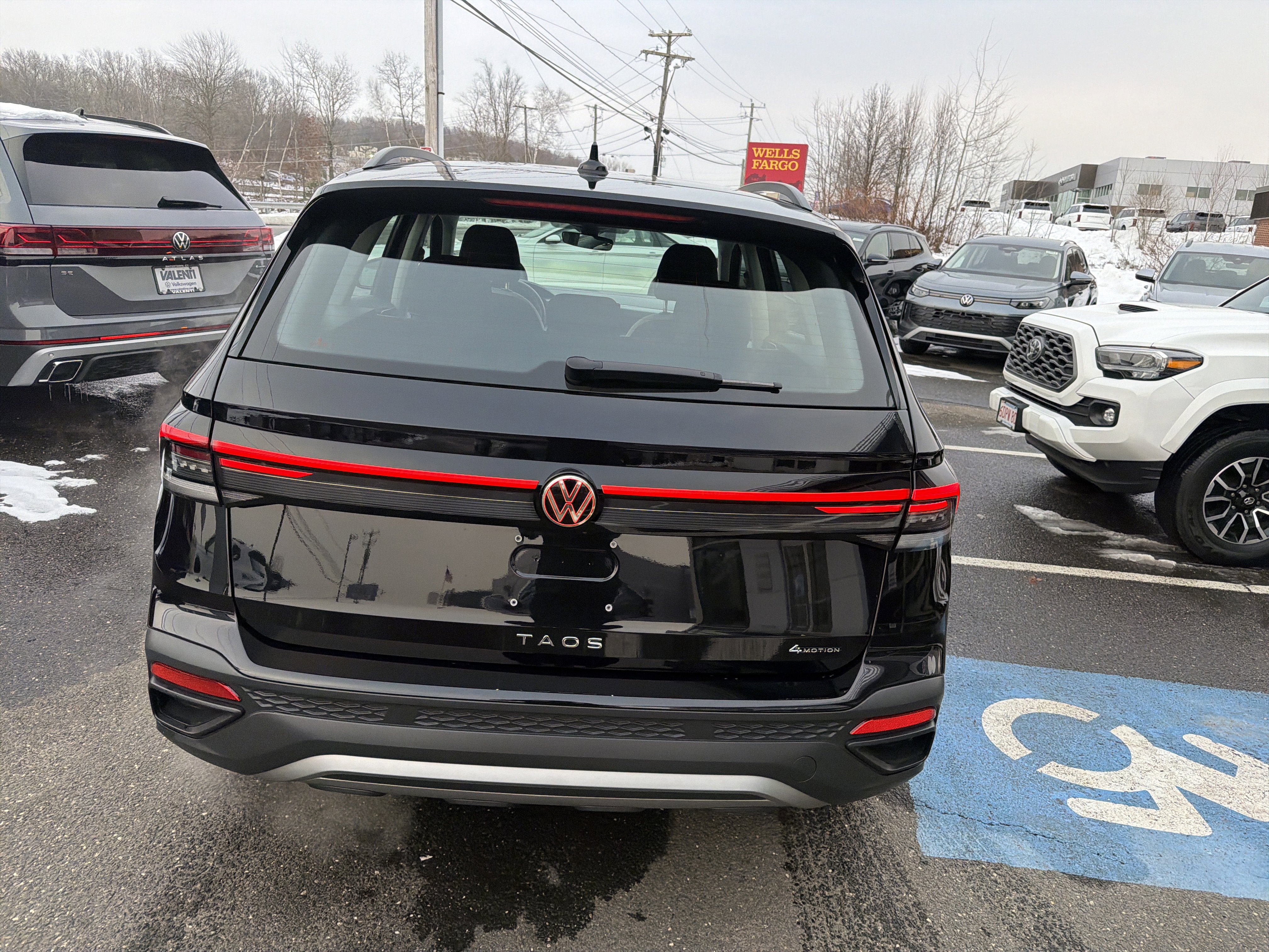 2025 Volkswagen Taos S - Photo 15