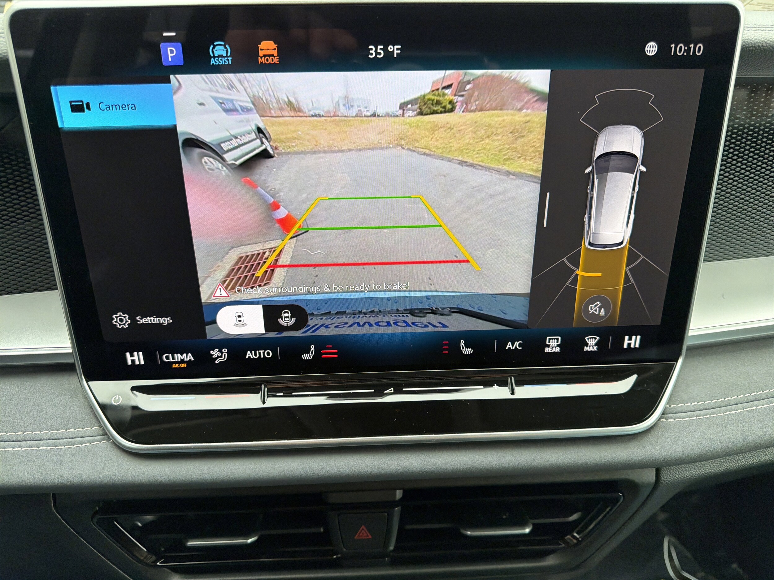 2026 Volkswagen Tiguan SE - Photo 17