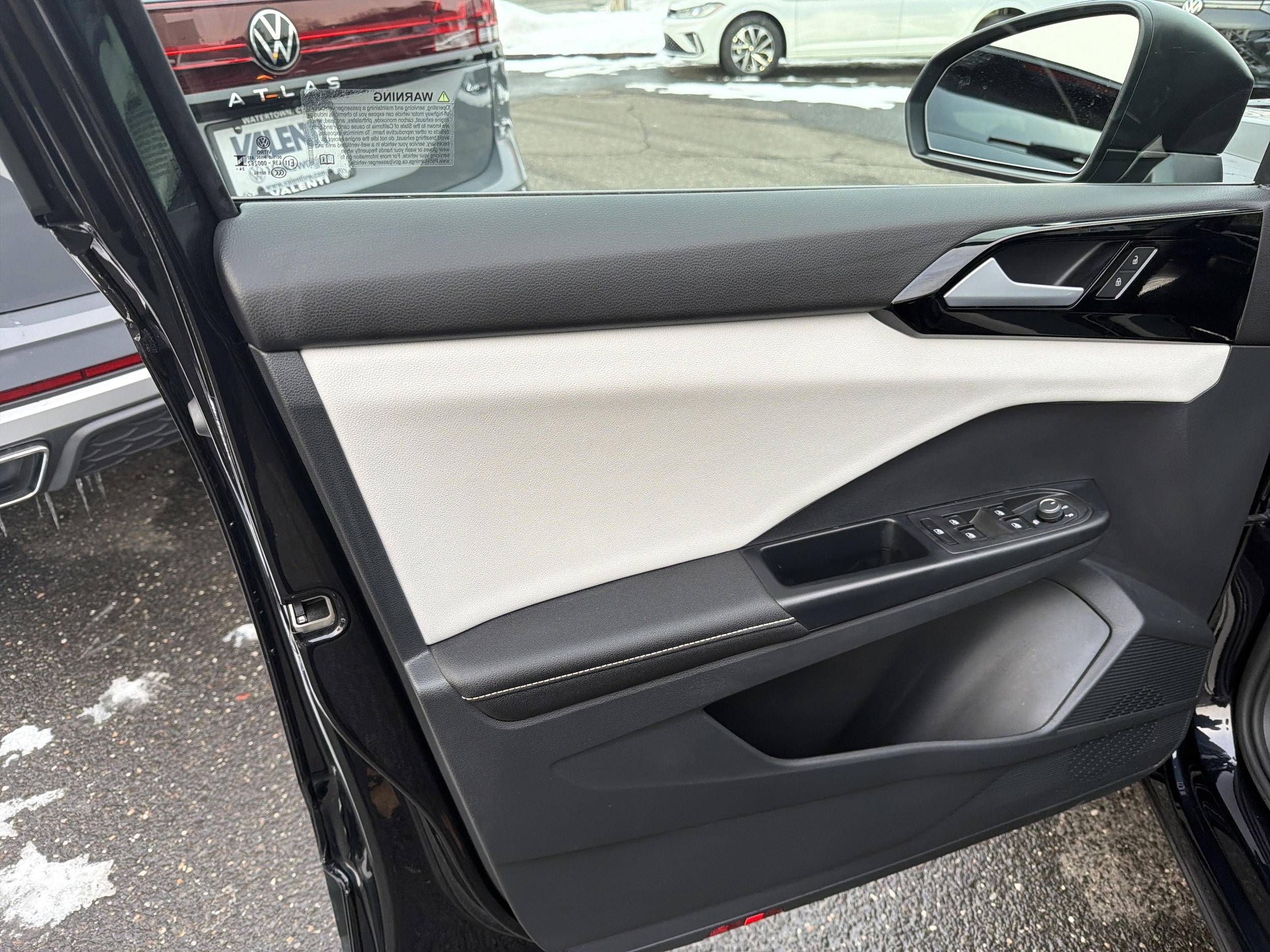 2025 Volkswagen Taos S - Photo 6