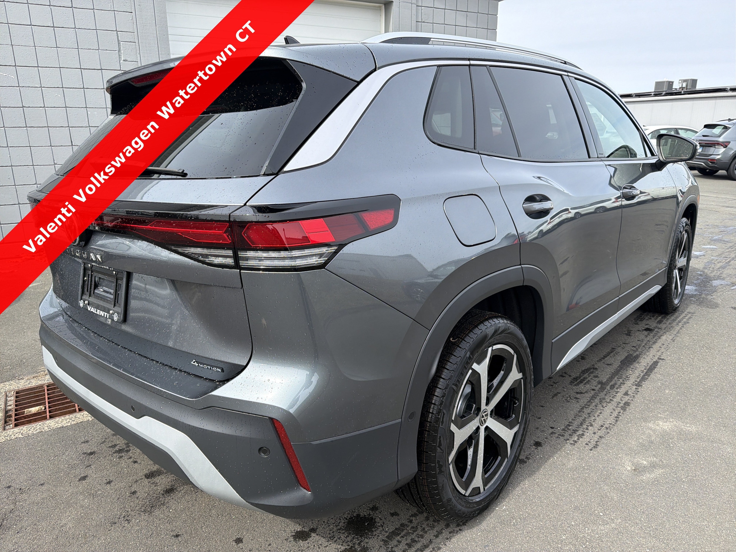 2026 Volkswagen Tiguan SE - Photo 8