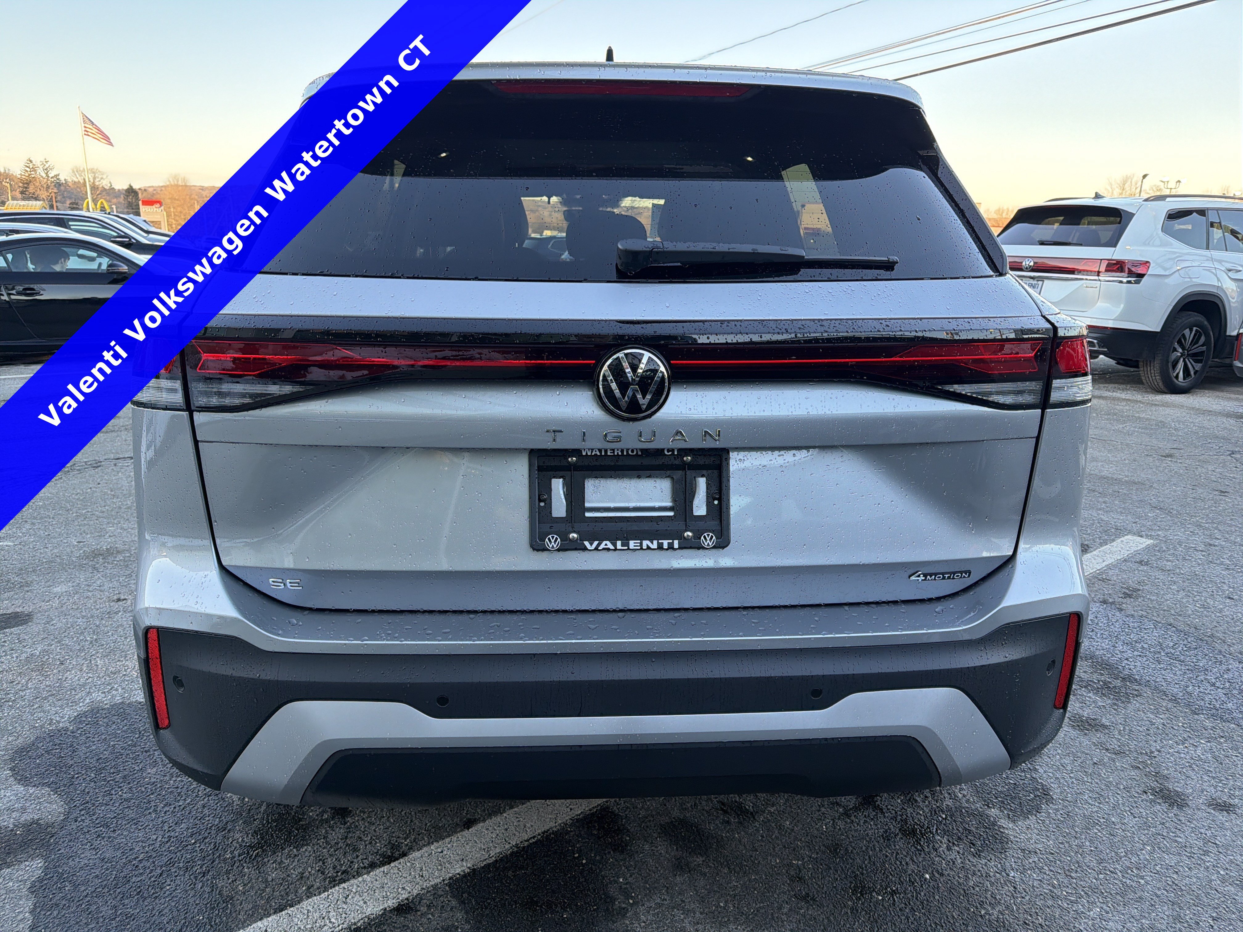 2026 Volkswagen Tiguan SE - Photo 9