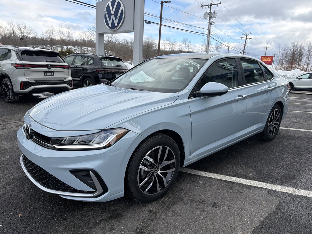 New 2026 Volkswagen Jetta SE SE Auto