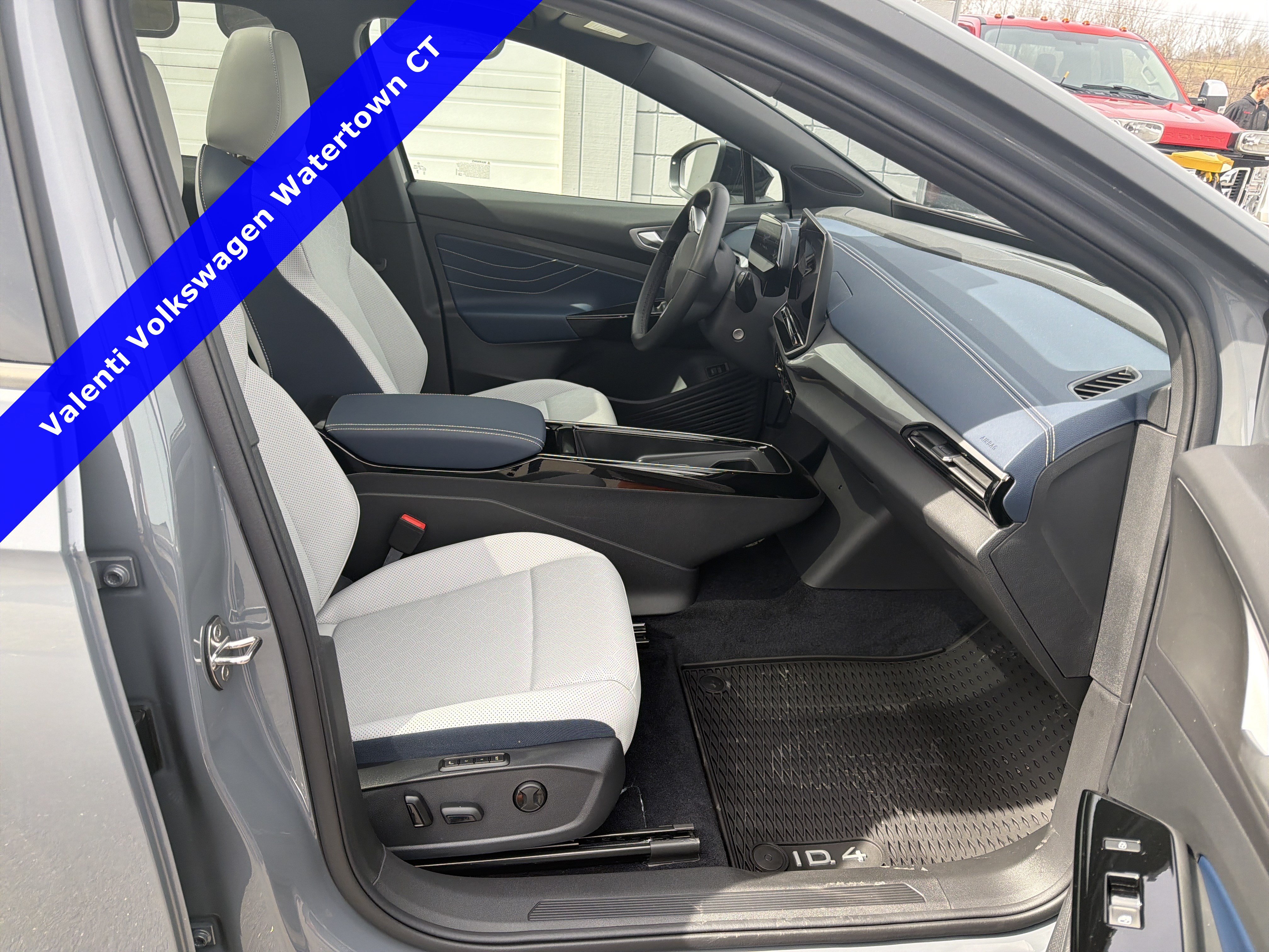 2025 Volkswagen ID.4 PRO S - Photo 17