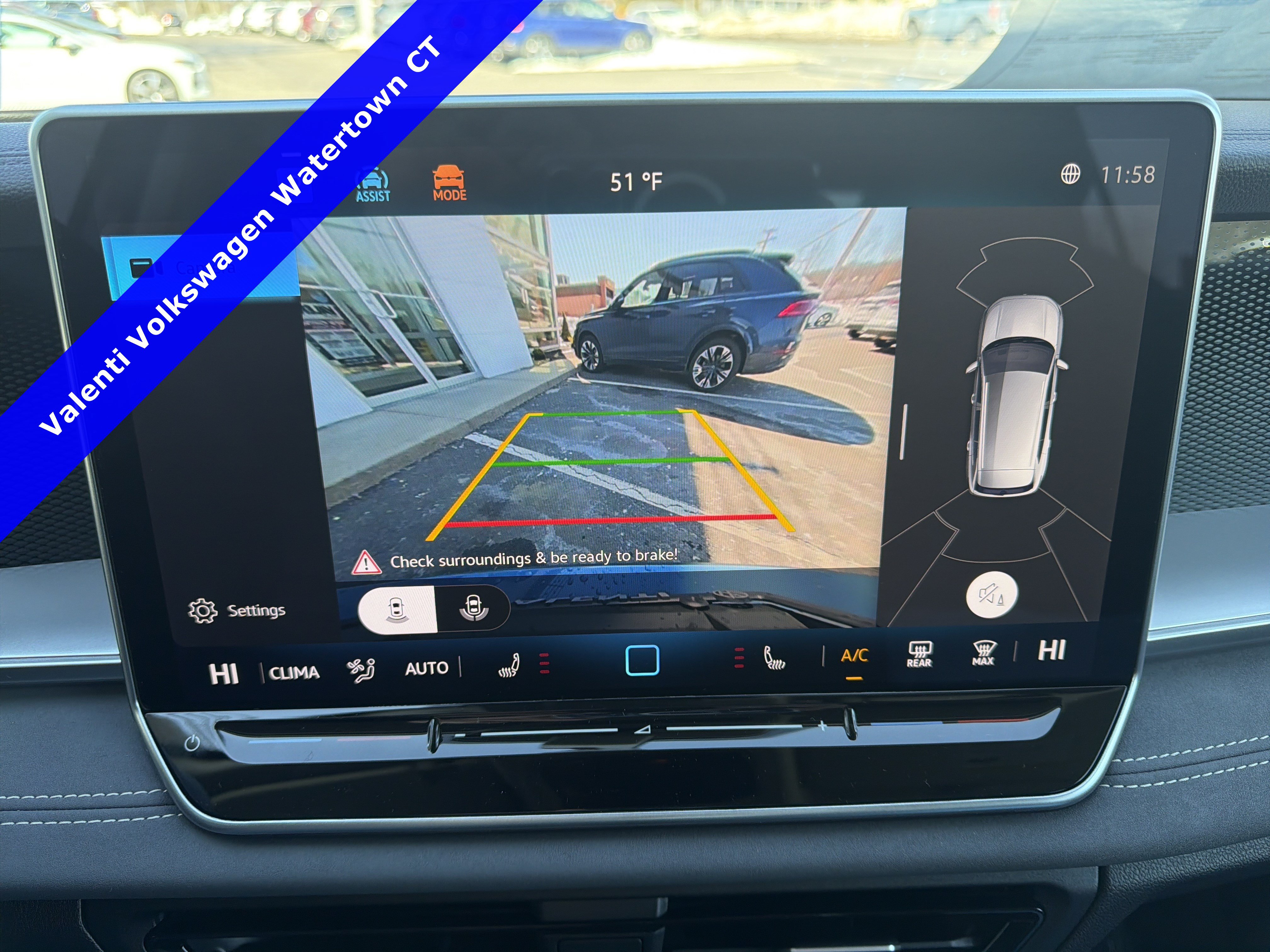 2026 Volkswagen Tiguan SE - Photo 23