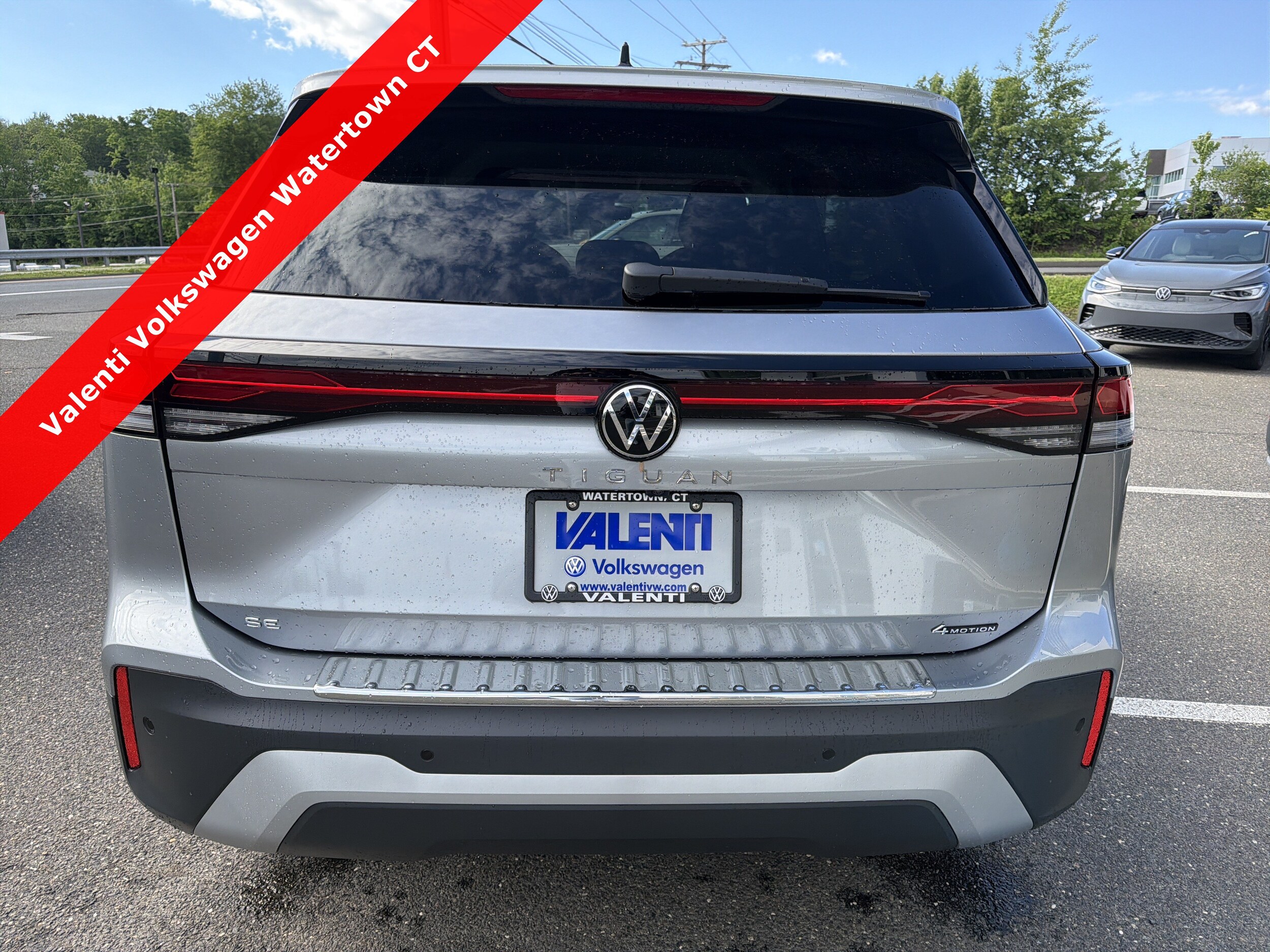 2026 Volkswagen Tiguan SE - Photo 9