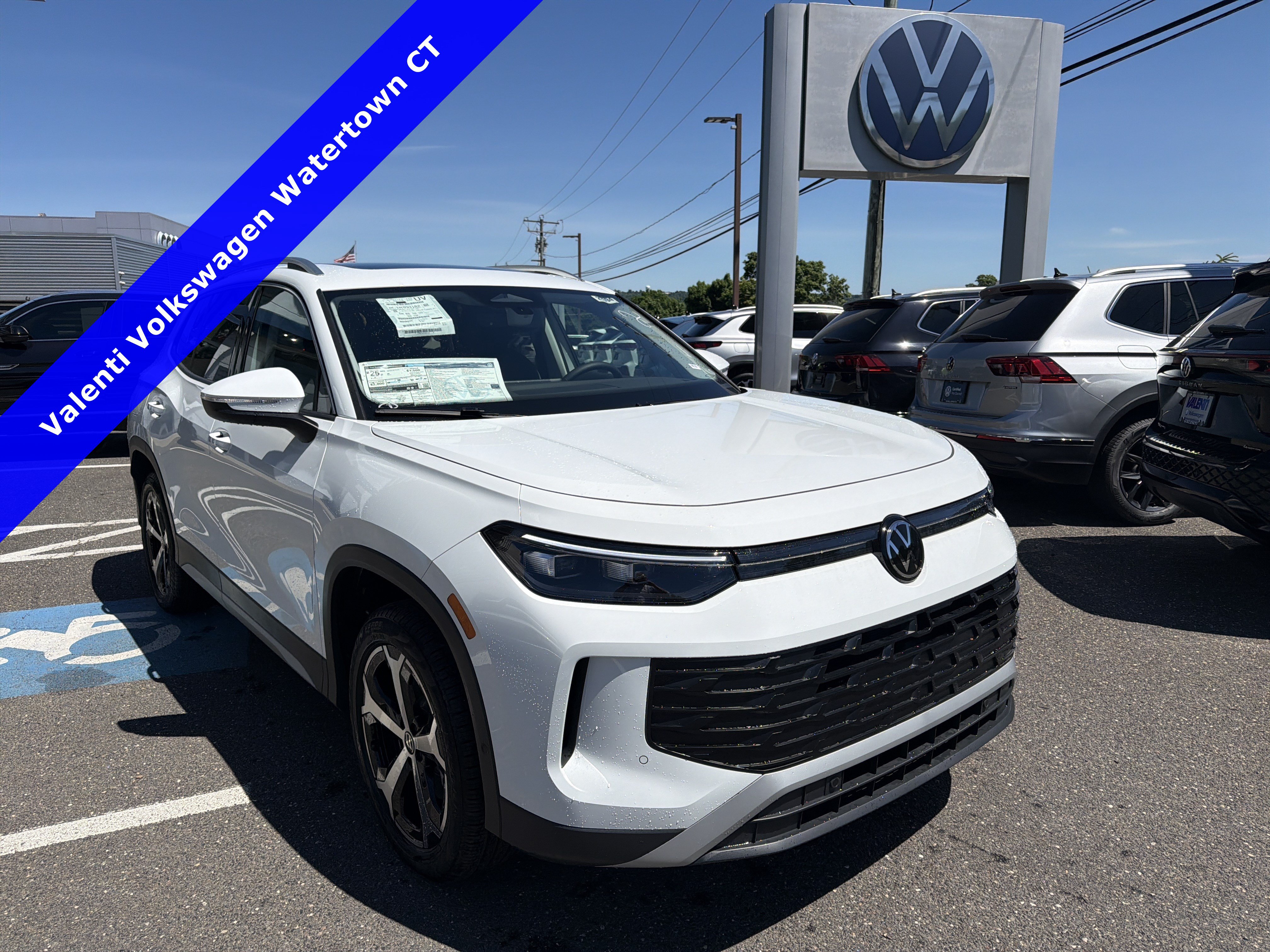 New 2026 Volkswagen Tiguan SE SE 4MOTION