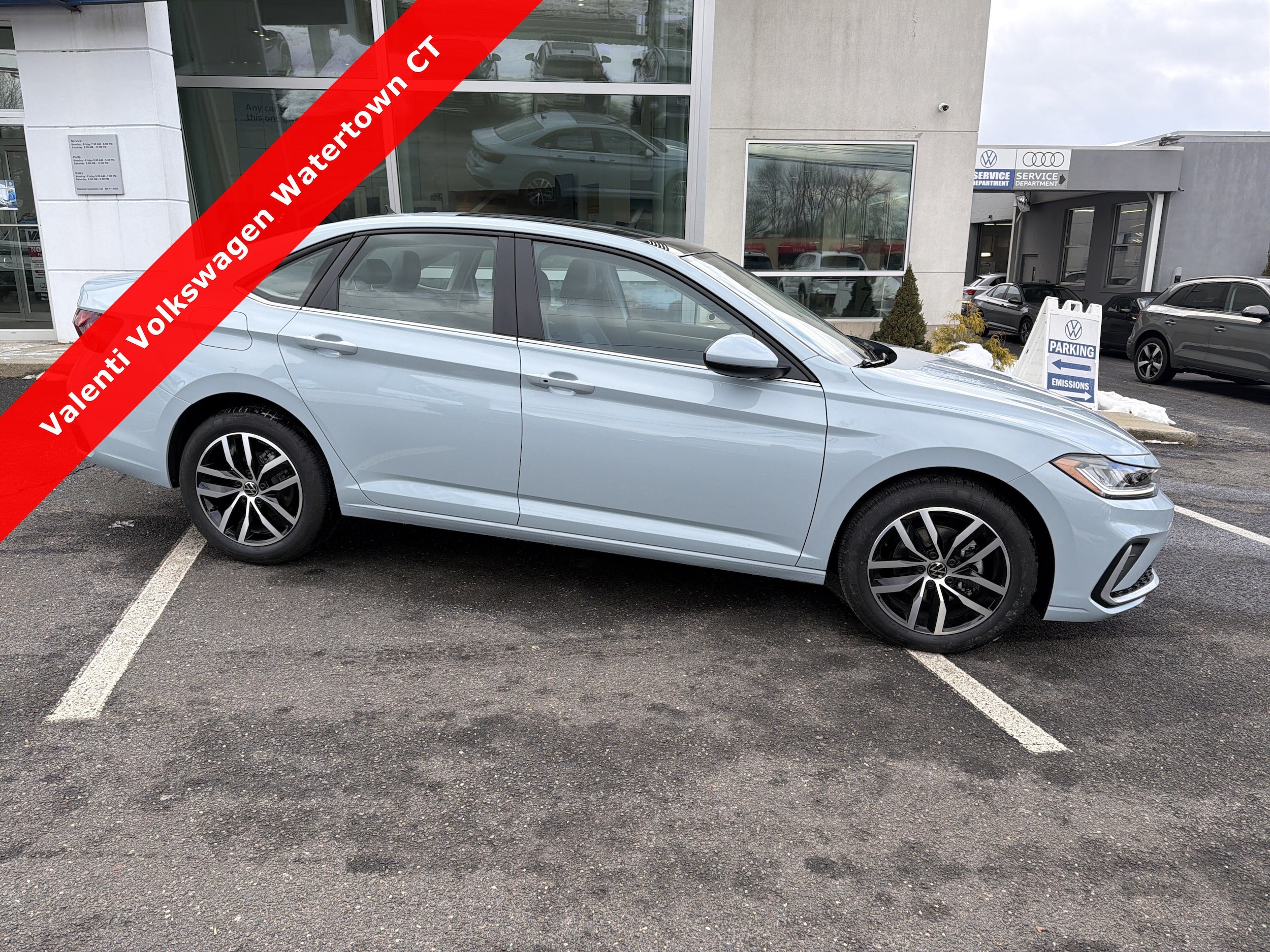 2026 Volkswagen Jetta SE - Photo 8