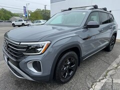 2025 Volkswagen Atlas 2.0T Peak Edition SUV