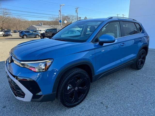 2026 Volkswagen Taos SEL's photo